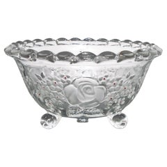 Favolosa ciotola di vetro di metà secolo con decorazioni floreali e accenti di smalto rosso