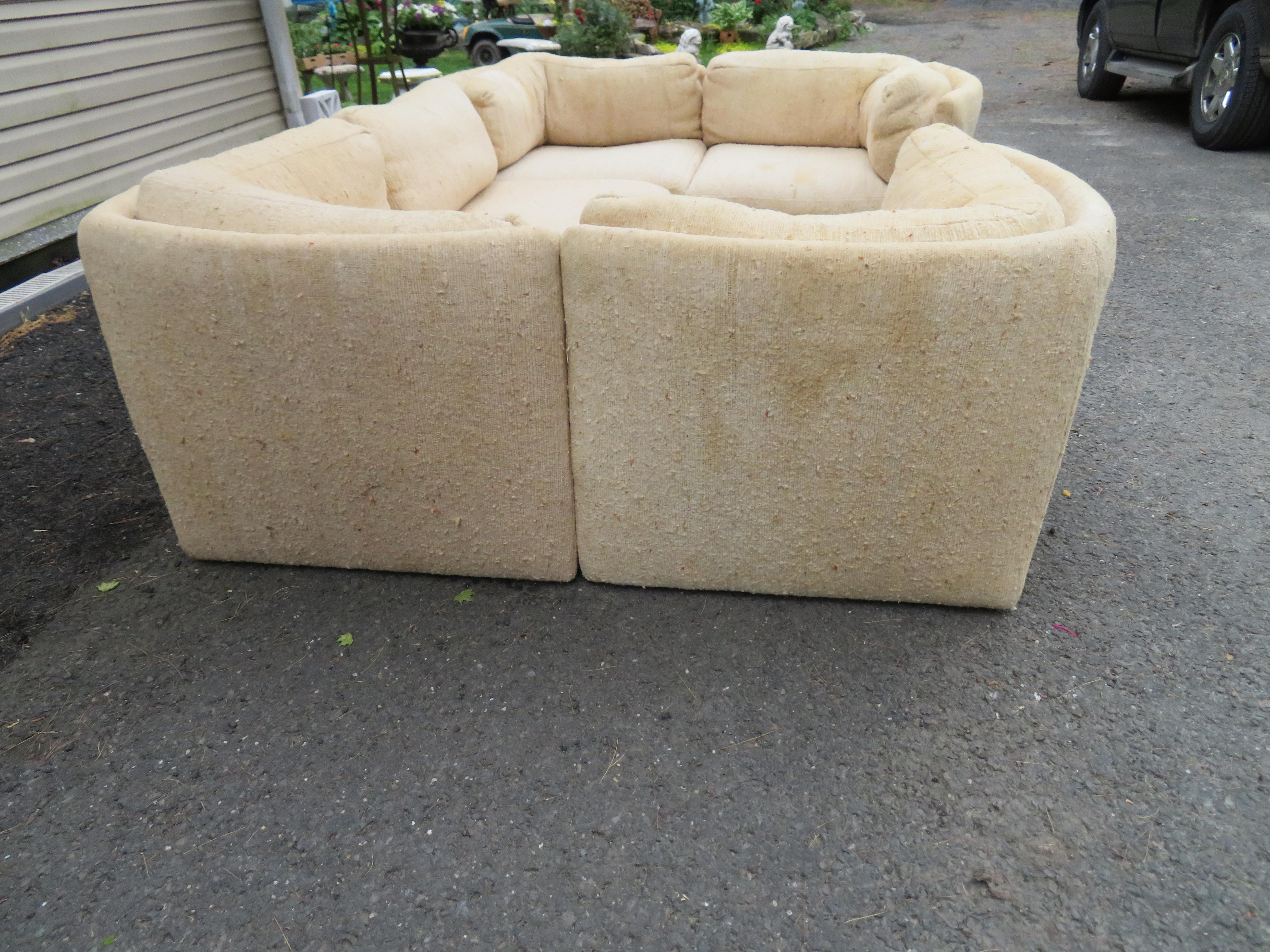 Milo Baughman fabelhaftes 5-teiliges Sofa mit geschwungener Rückenlehne, Mid-Century Modern (Moderne der Mitte des Jahrhunderts) im Angebot