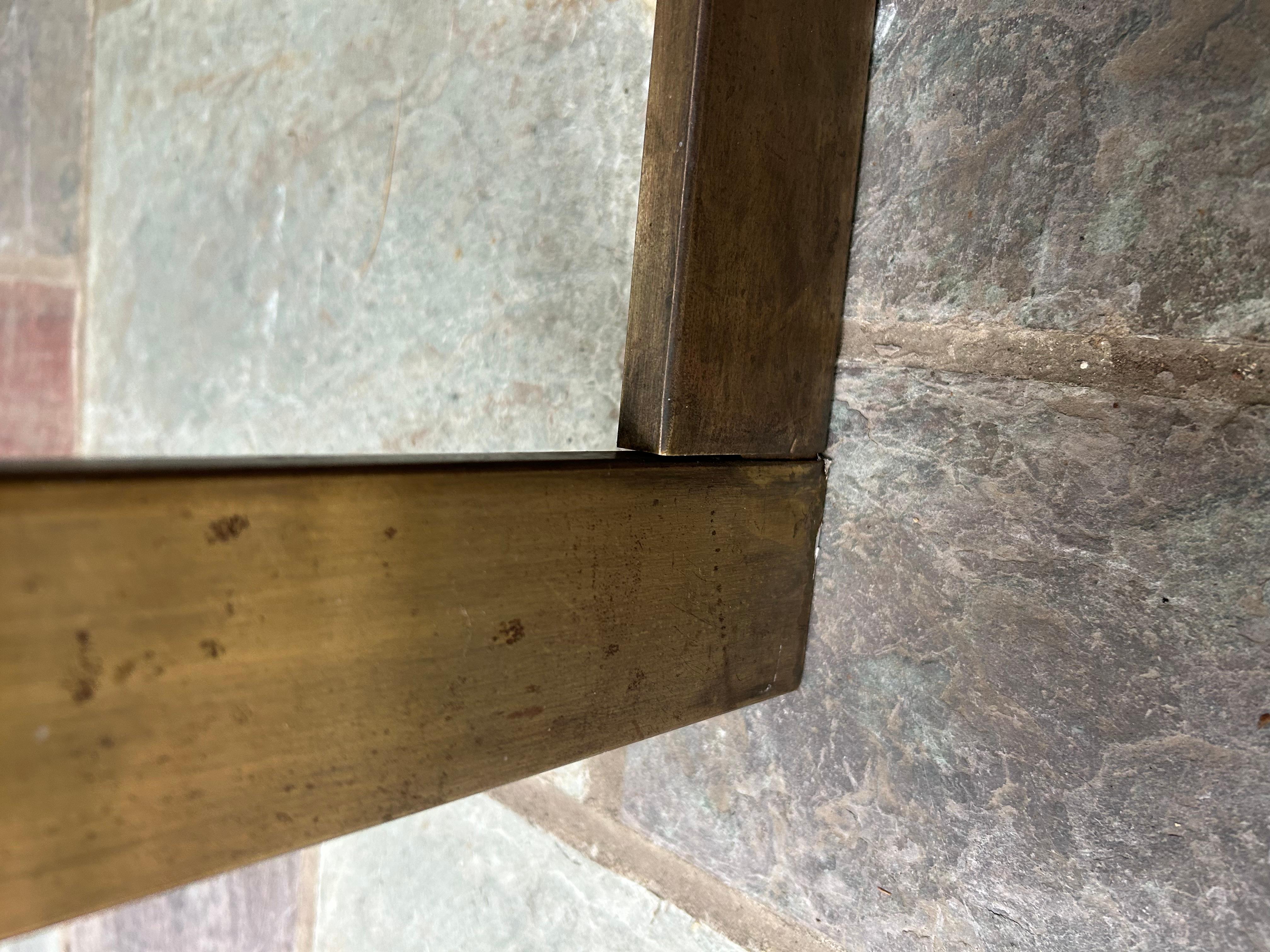 Fabuleuse table console à 2 niveaux en laiton patiné style Milo Baughman Mid-Century en vente 4