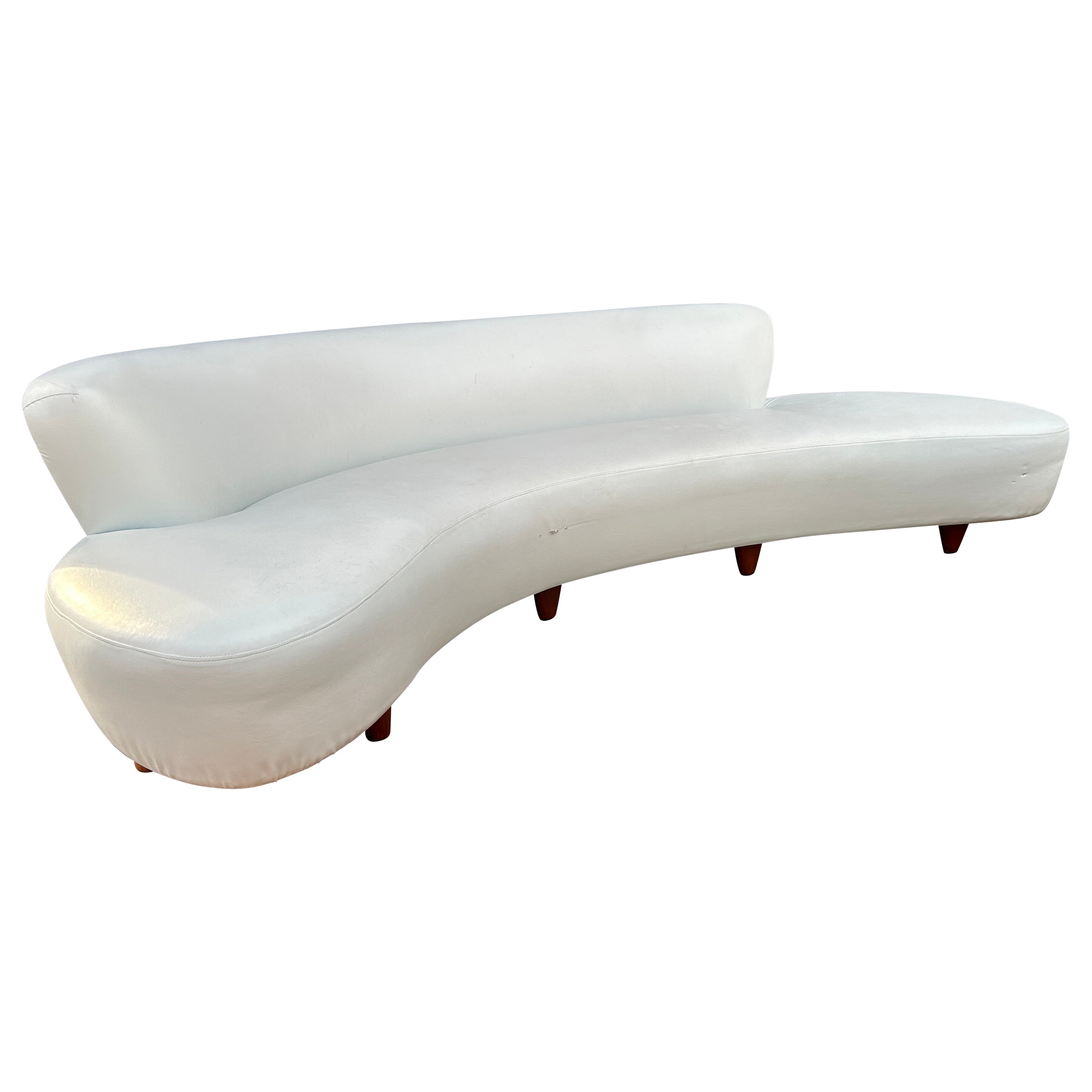 Fabelhaft Modernica Skulpturale gebogene Wolke Sofa Mitte des Jahrhunderts im Angebot
