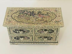 Fabulous Mother of Pearl Lacquer Jewelry Box with Birds of Patadise