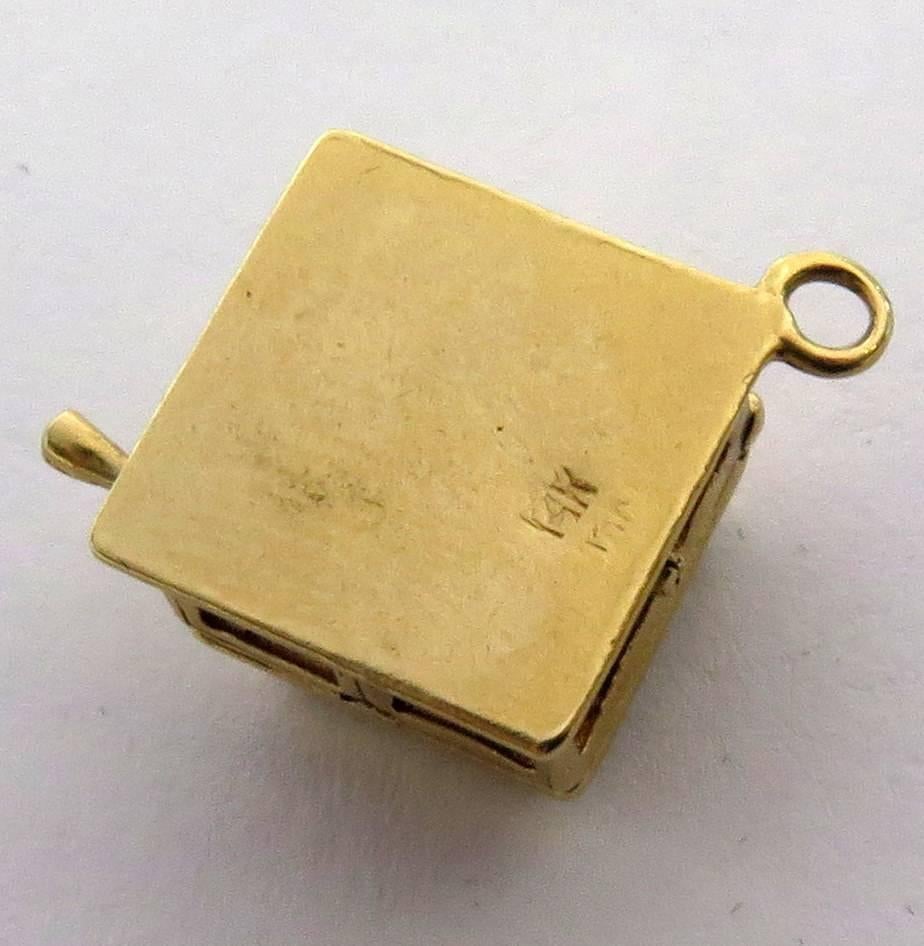 Fabulous Movable Gold Record Player Charm Pendant For Sale 3