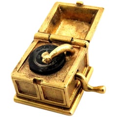 Retro Fabulous Movable Gold Record Player Charm Pendant