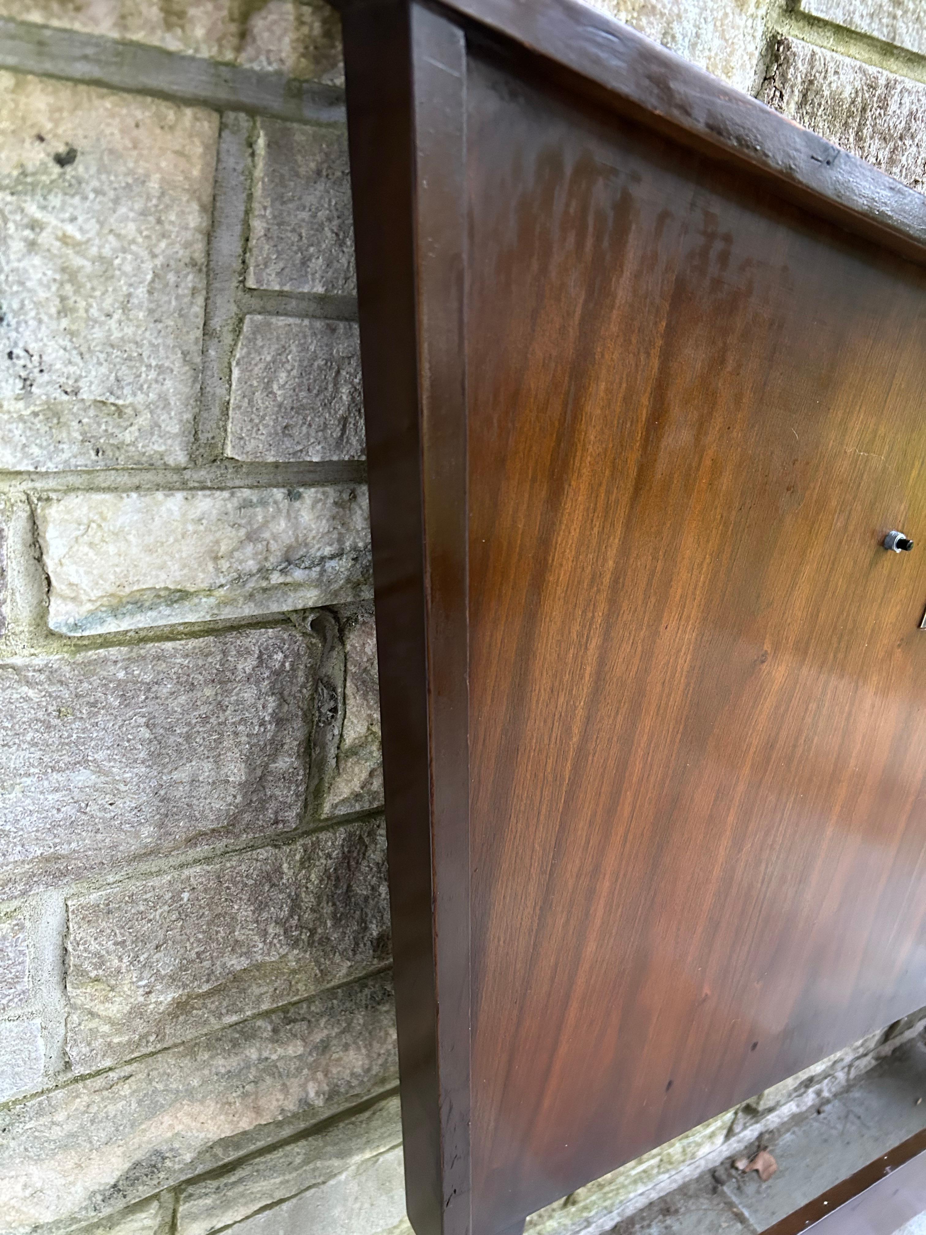 Vetro Favolosa testiera illuminata in legno di noce stile Nakashima, metà del secolo scorso. in vendita