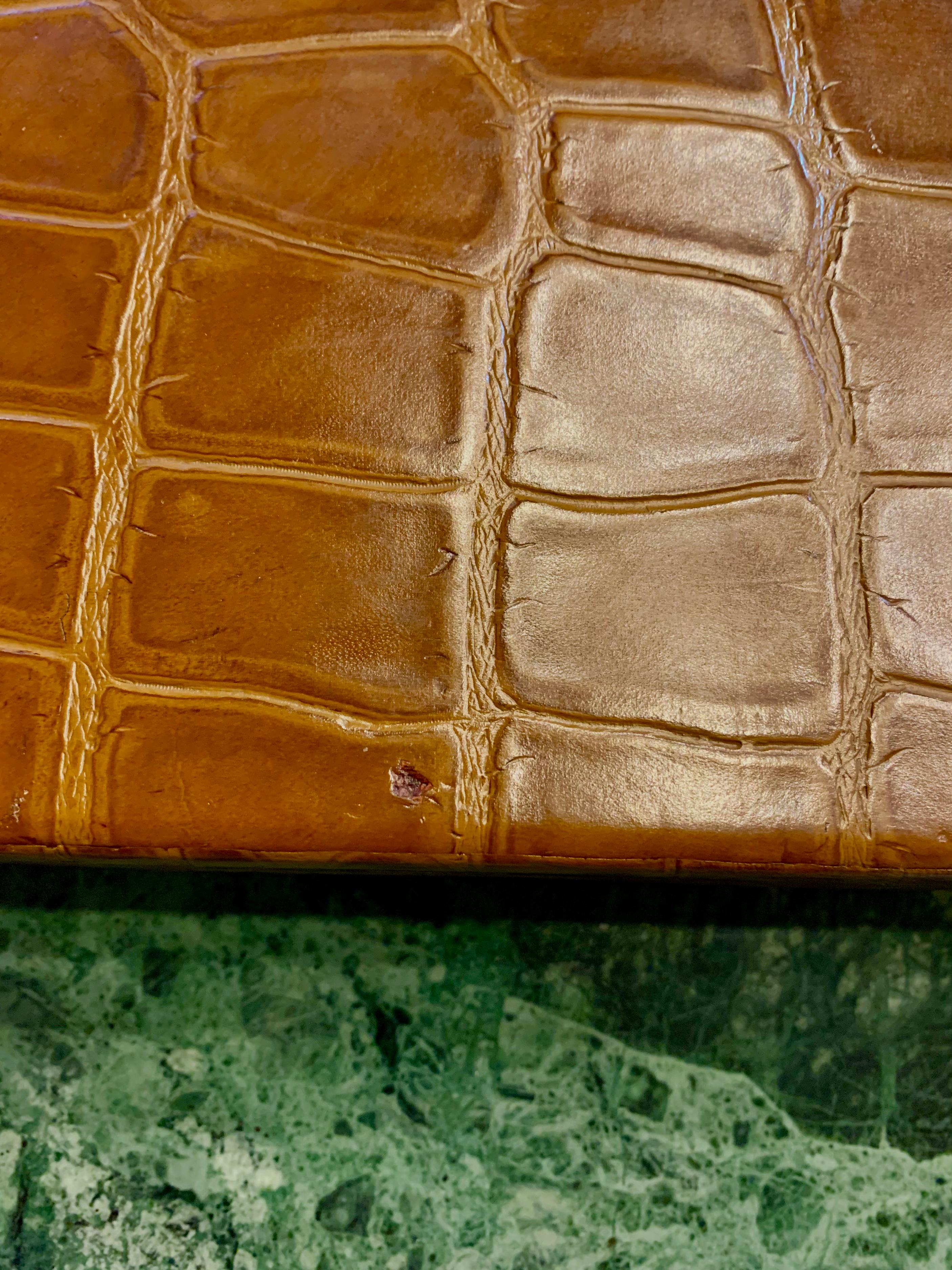 Fabuleux ensemble de backgammon surdimensionn en cuir cognac  motif d'alligator vintage 8