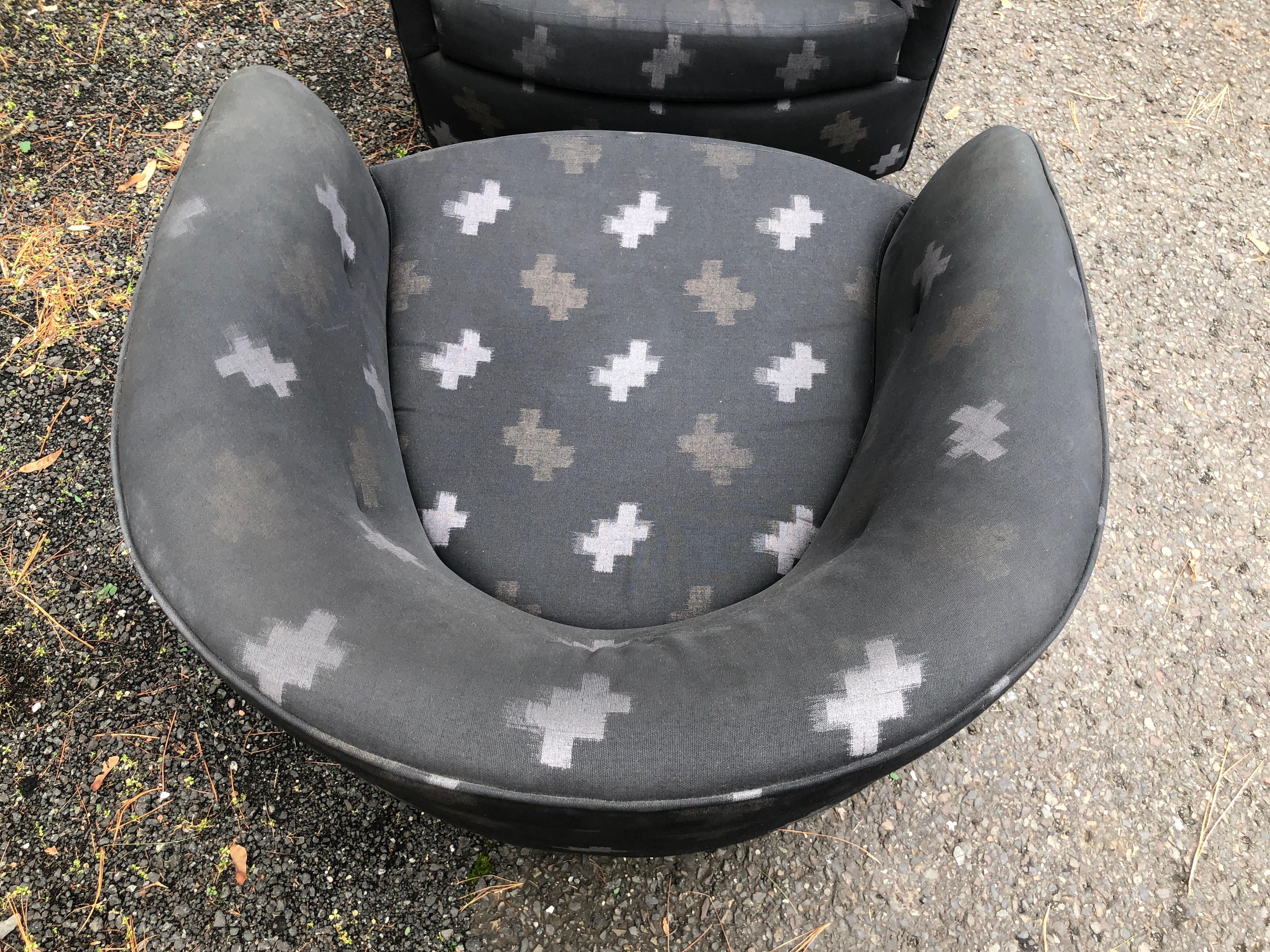 Mid-20th Century Fabulous Pair Milo Baughman Barrel Back Swivel Rocker Chairs Mid-Century Modern For Sale
