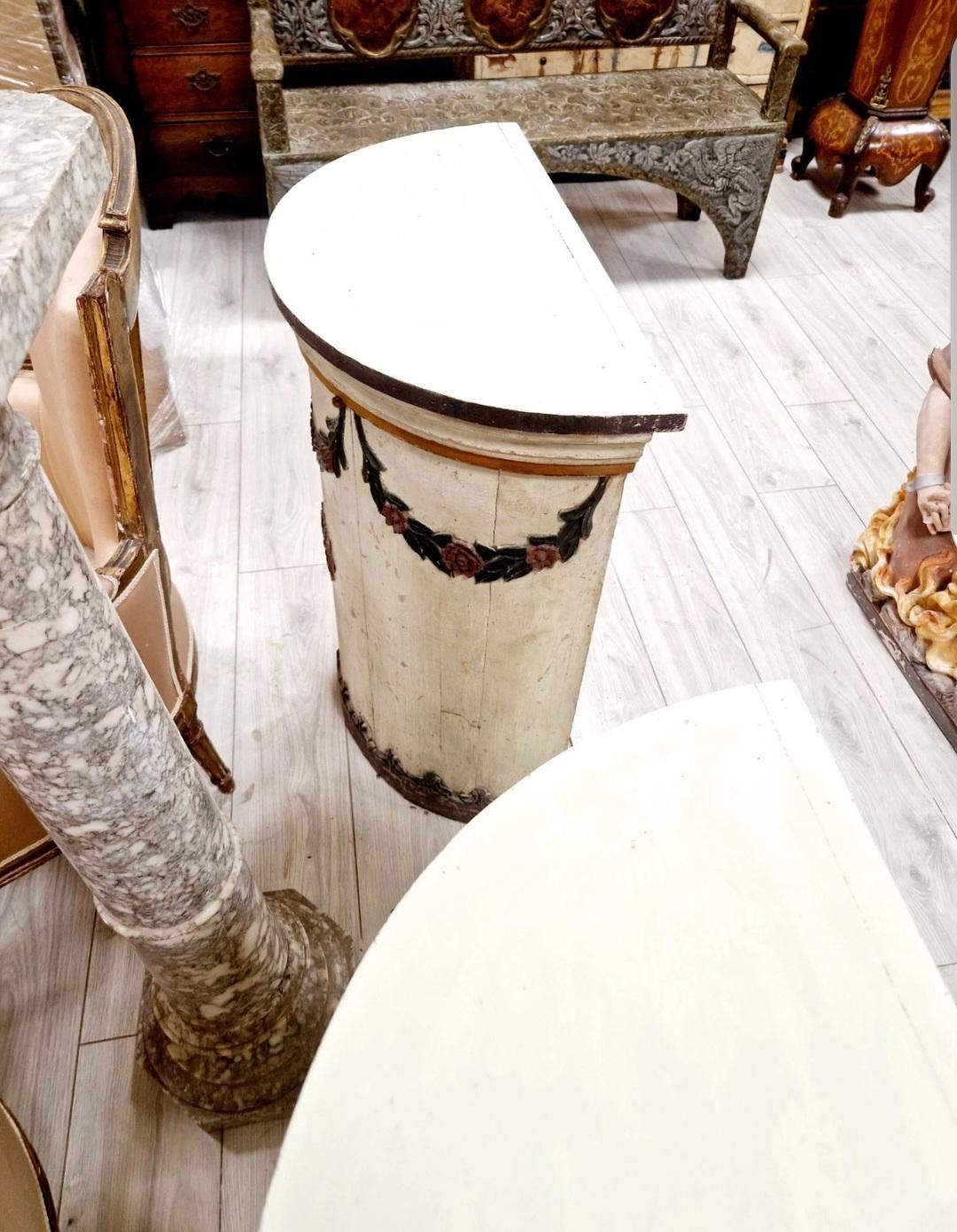 Italian Fabulous Pair of 18th Century Drum Cupboards For Sale