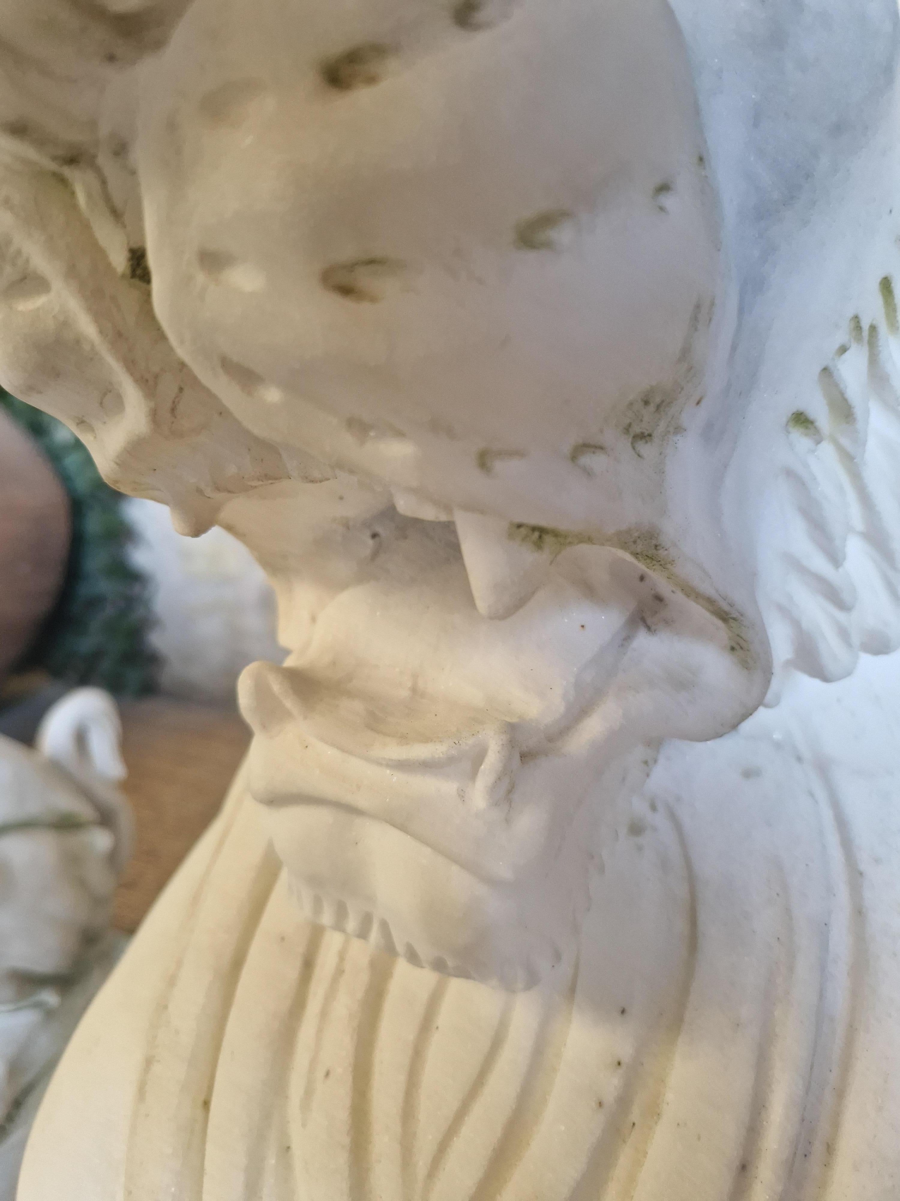 Fabulosa Pareja de Estatuas de Leones de Mármol Tamaño Natural Alemán en venta