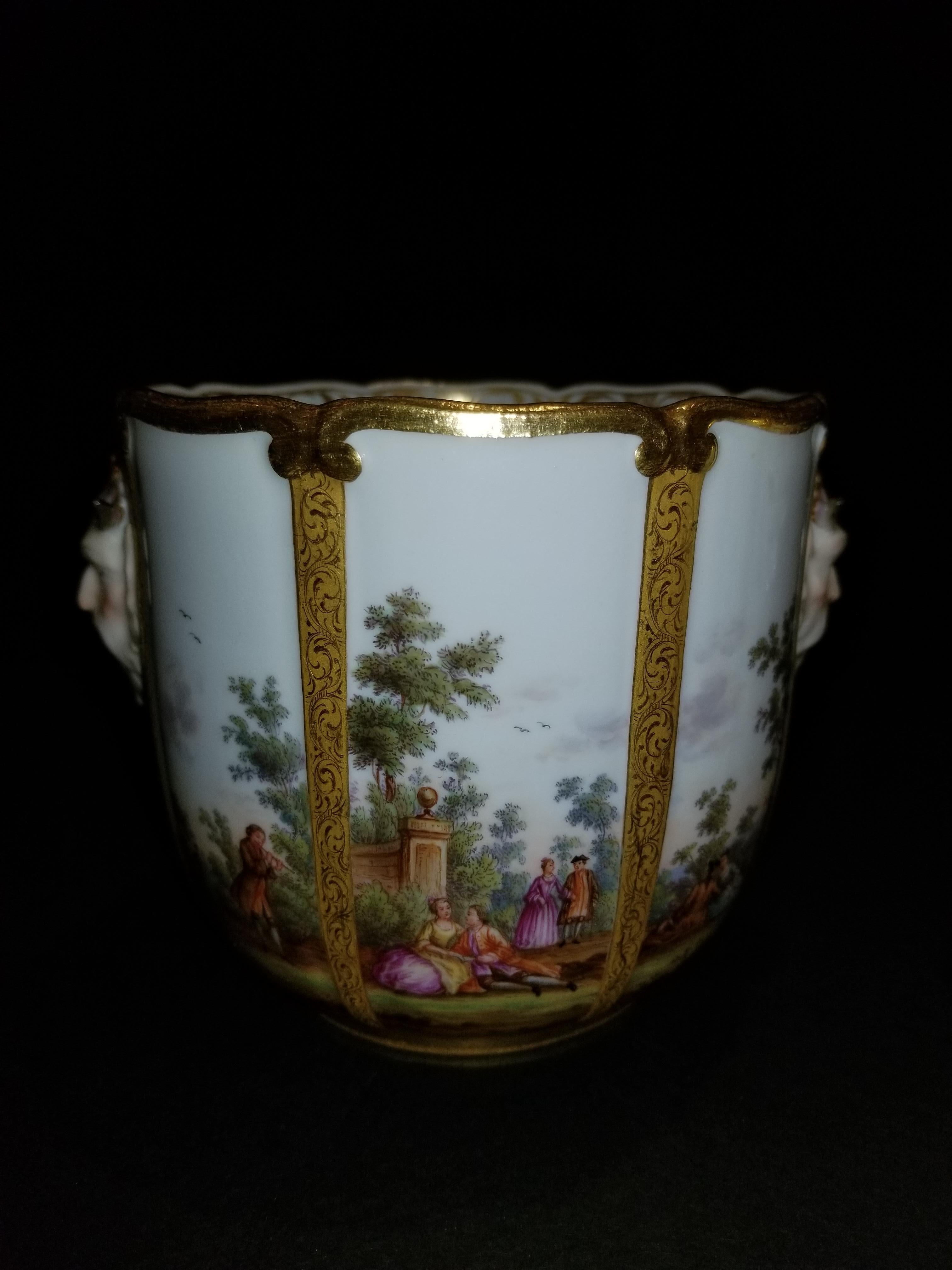 Tedesco Favolosa coppia di refrigeratori/cachepot in vetro di Meissen Porcelain in vendita