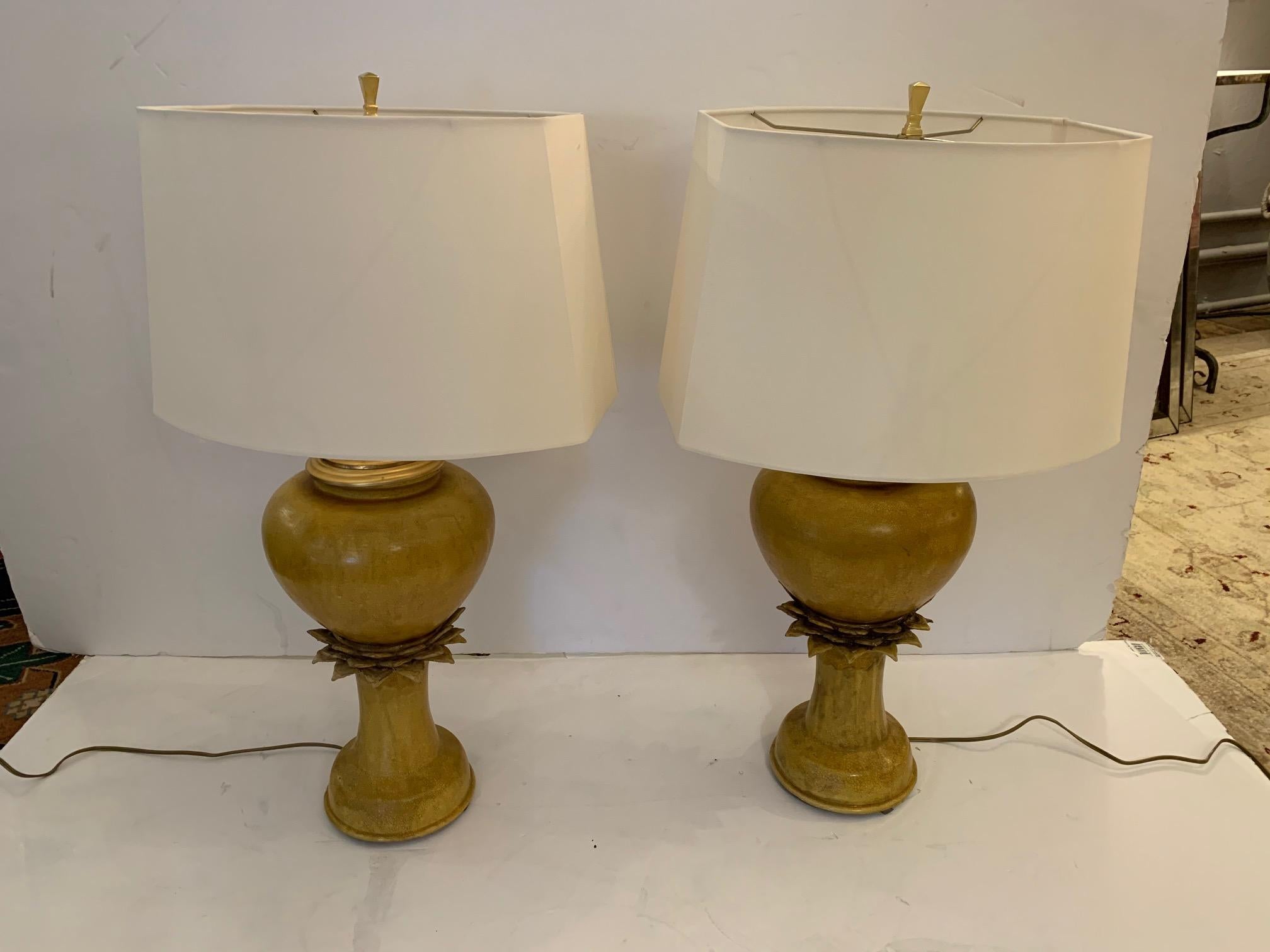 Milieu du XXe siècle Fabuleuse paire de lampes de bureau vintage en forme de jarre en céramique