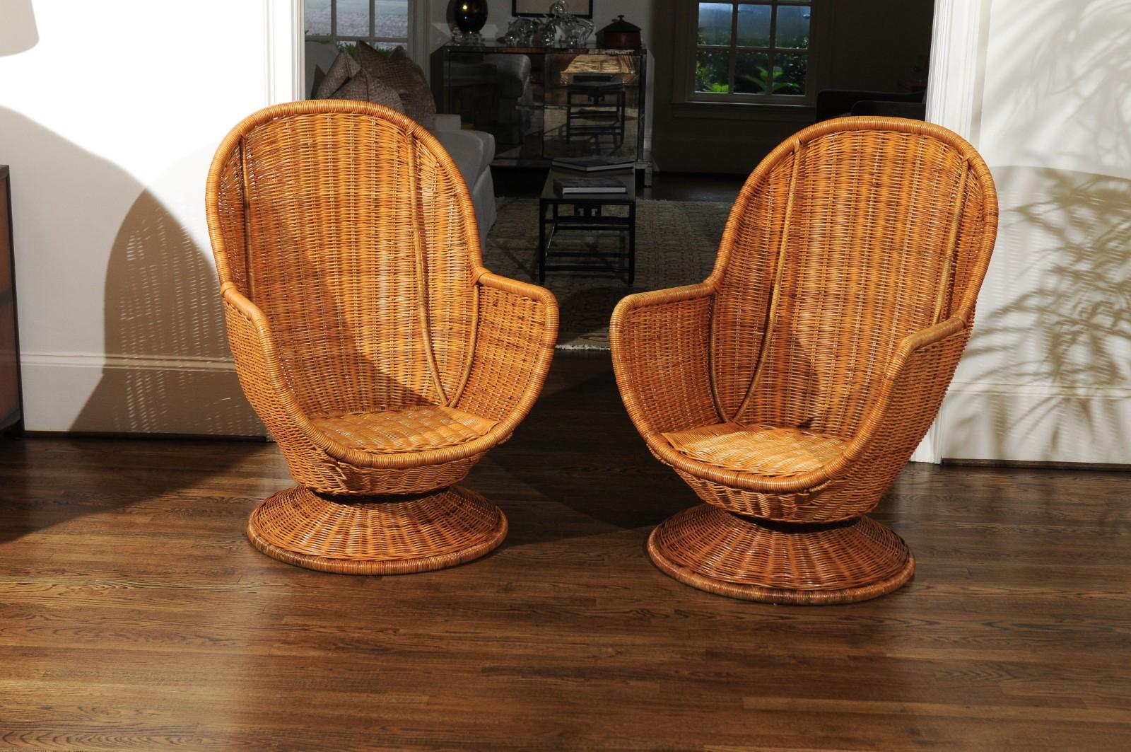 Fabulous Pair of Wicker Egg Swivel Club Chairs, circa 1975 10