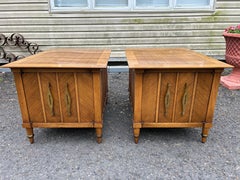 Fabulous Pair Tomlinson Sophisticate Nightstand End Table Mid-century