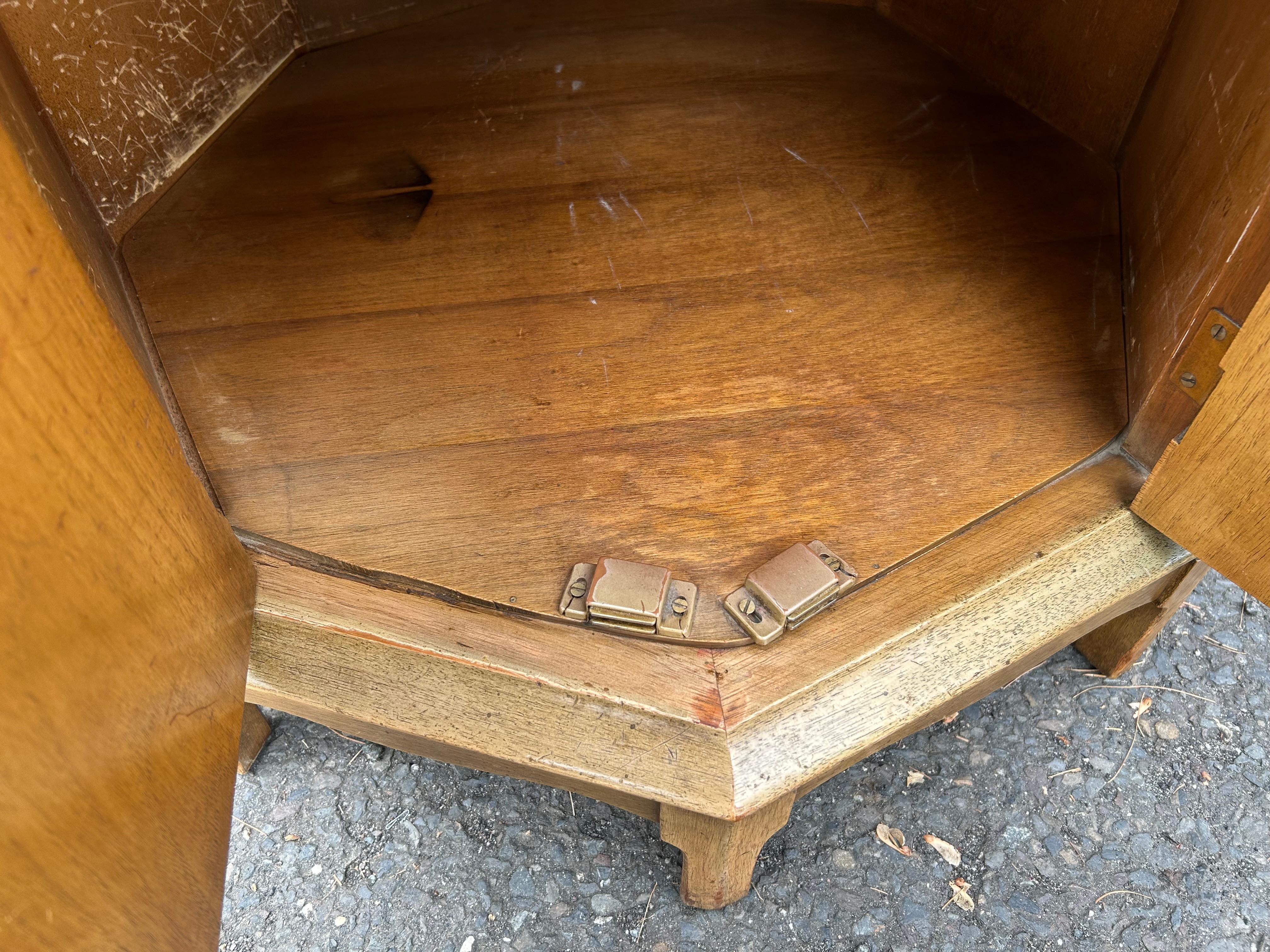 Fabulous Pair Tomlinson Sophisticate style Octagon Drum End Table Mid-century For Sale 9