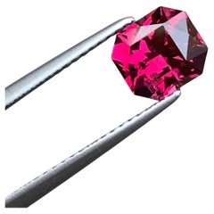 Fabelhafter rosa-roter natrlicher Granat Stein 1,85 Karat Loser Granat Facettierter Granat