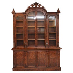 Fabuleuse bibliothèque en ronce de noyer du 19ème siècle