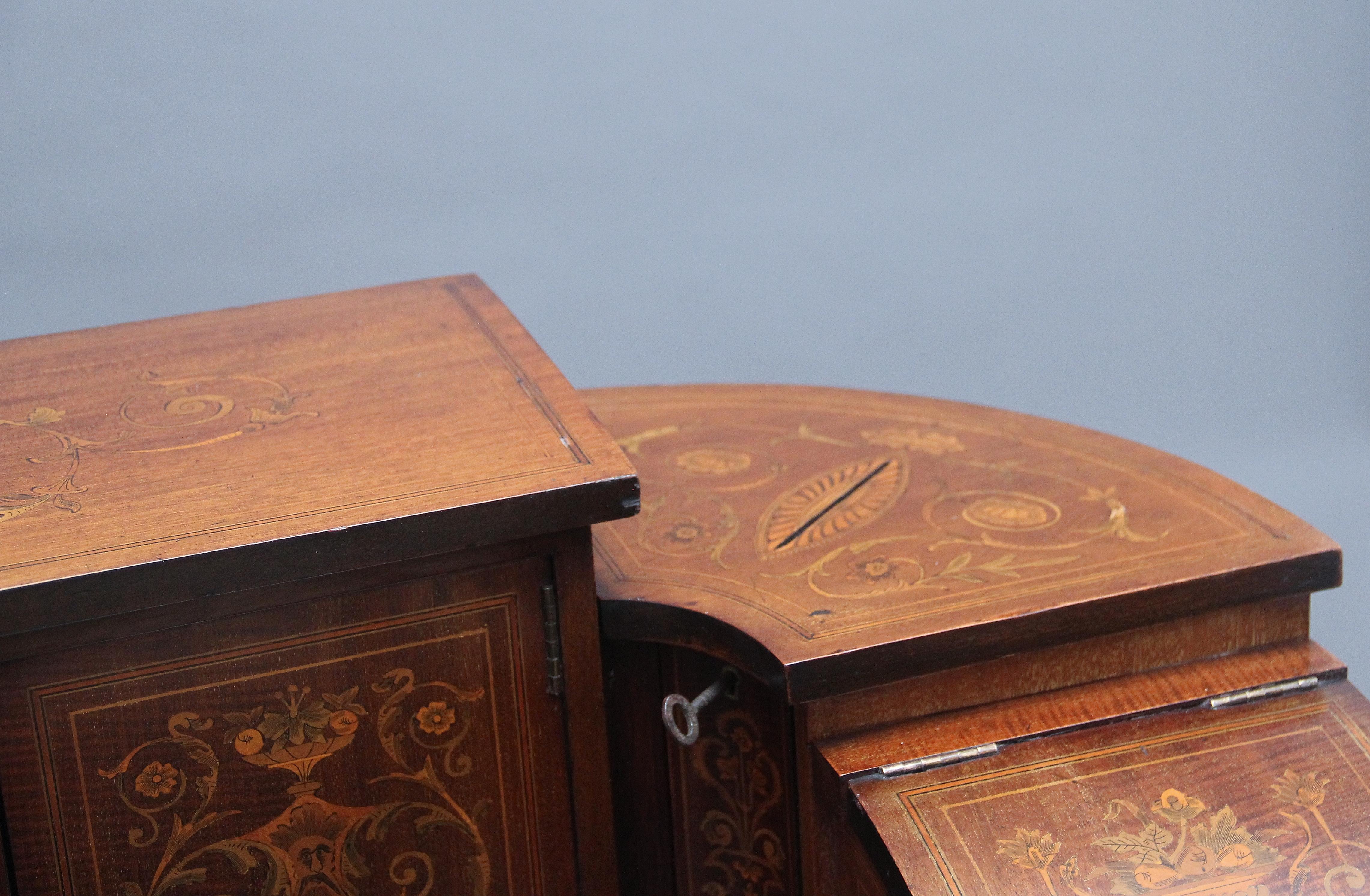 Fabulous Quality Early 20th Century Mahogany and Inlaid Carlton House Desk For Sale 6