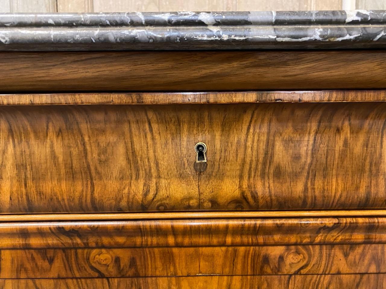 Fabulous Quality French Burr Walnut Commode Chest of Drawers 13