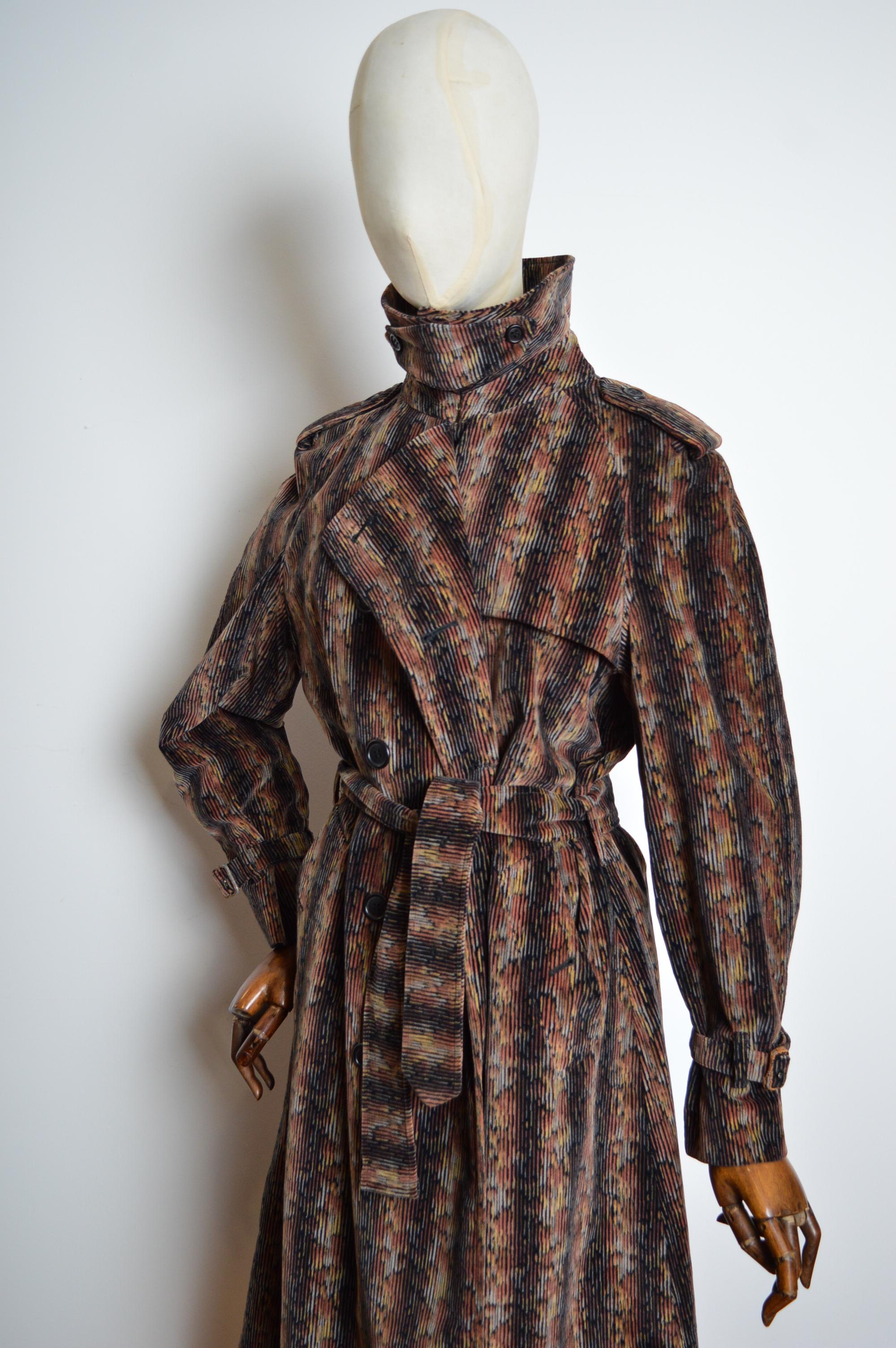 Black Fabulous Rare 1970s Burberry Chenille Velvet patterned Trench Coat For Sale