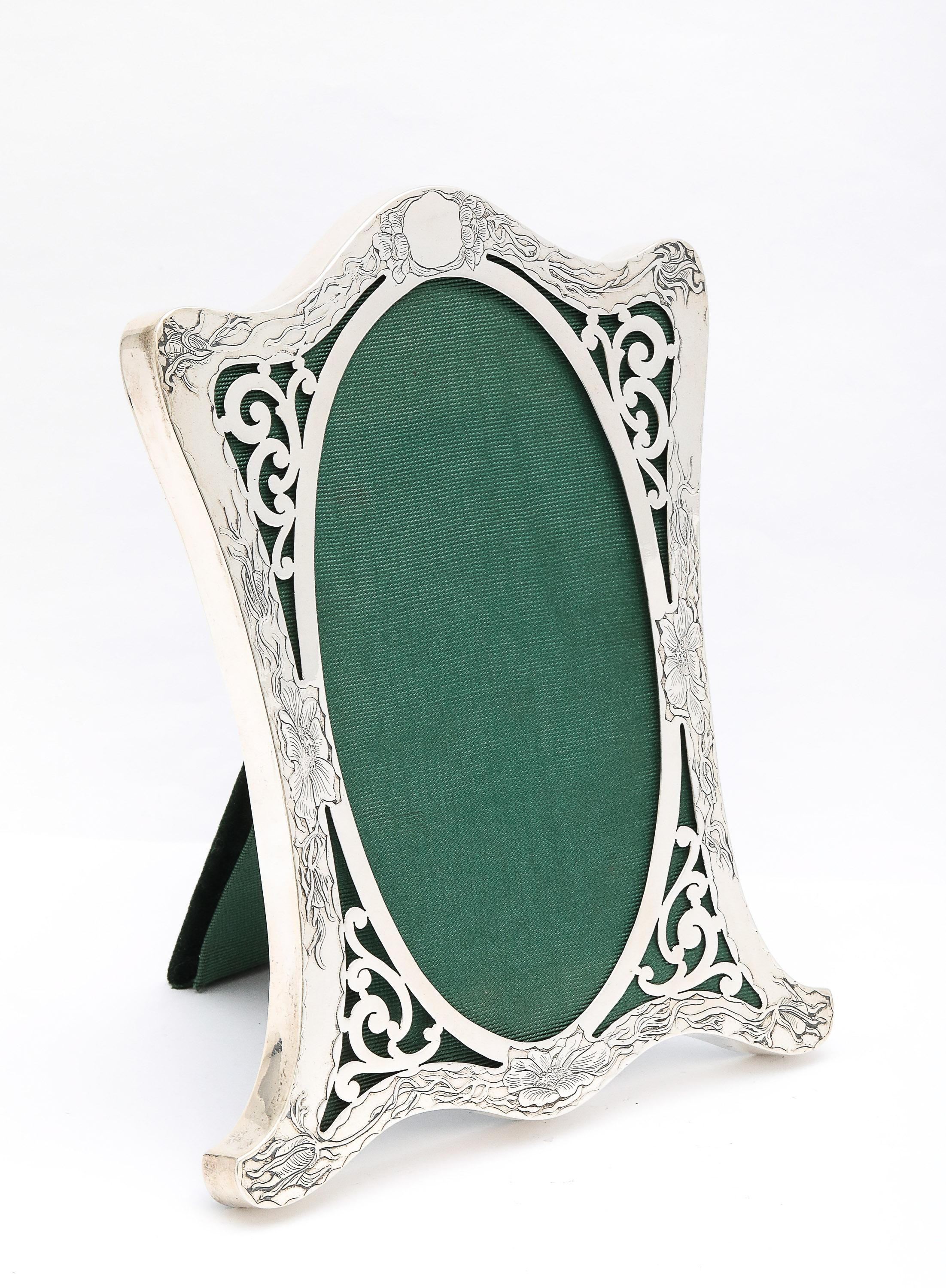 Fabulous Rare Art Nouveau Period Sterling Silver Picture Frame im Angebot 6