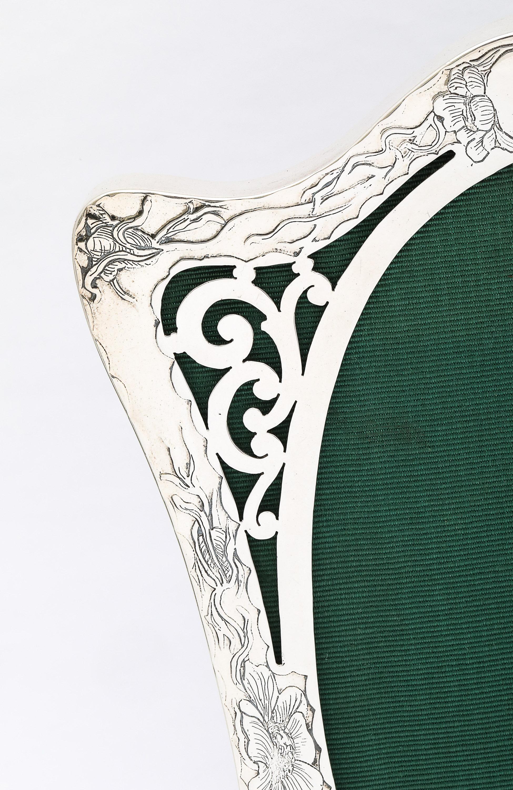 Fabulous Rare Art Nouveau Period Sterling Silver Picture Frame (Spätes 19. Jahrhundert) im Angebot