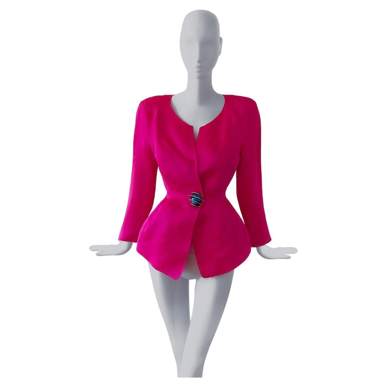 Fabuleuse et rare veste Thierry Mugler rose chaud en pure soie argentée bouton Eleme en vente