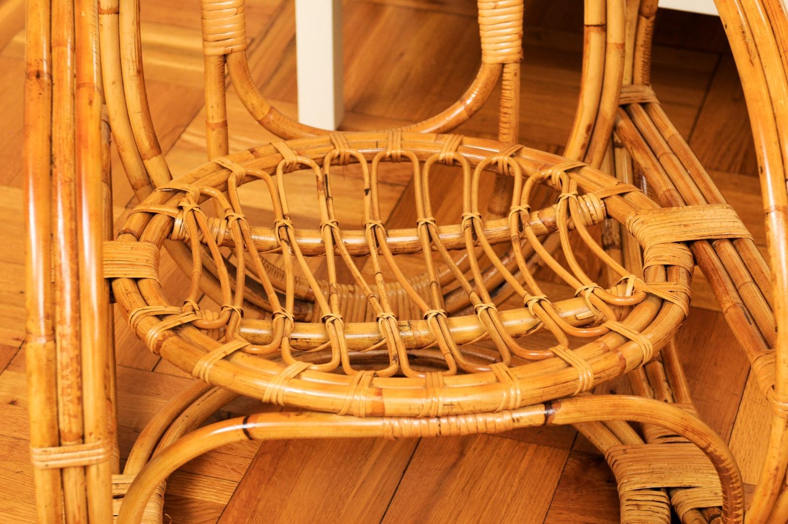 Fabuleuse paire de chaises longues Circles en rotin et rotin de canne restaures, France, vers 1950 en vente 10