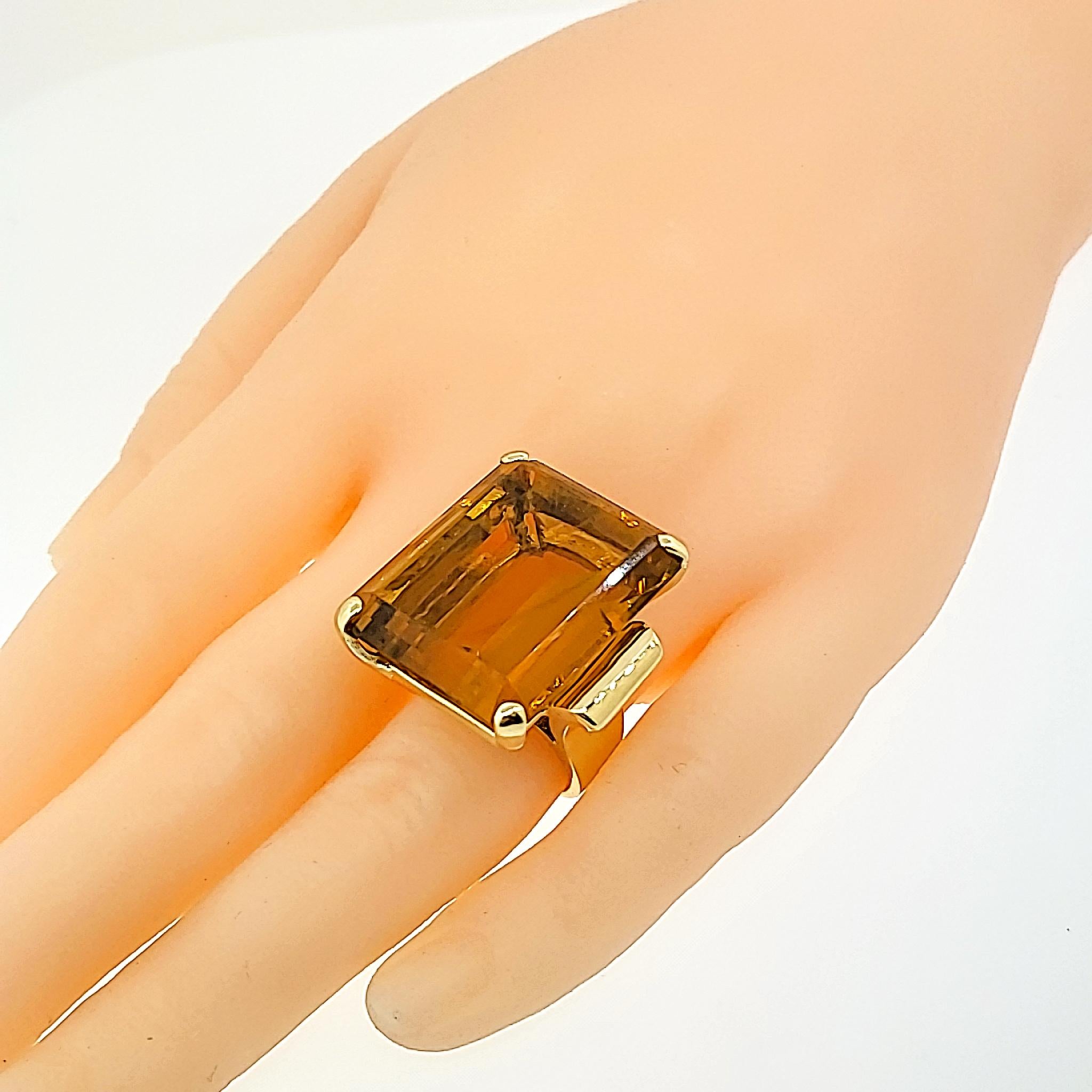 Fabulous Retro Citrine Yellow Gold Ring For Sale 1