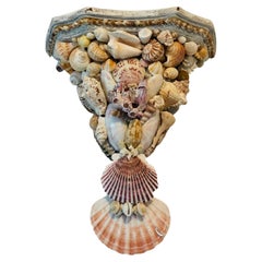 Fabelhafte, reich verkrustete Muschelwandhalterungen