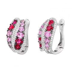 Fabuleuses boucles d'oreilles en or blanc avec rubis, saphirs roses et diamants pour elle