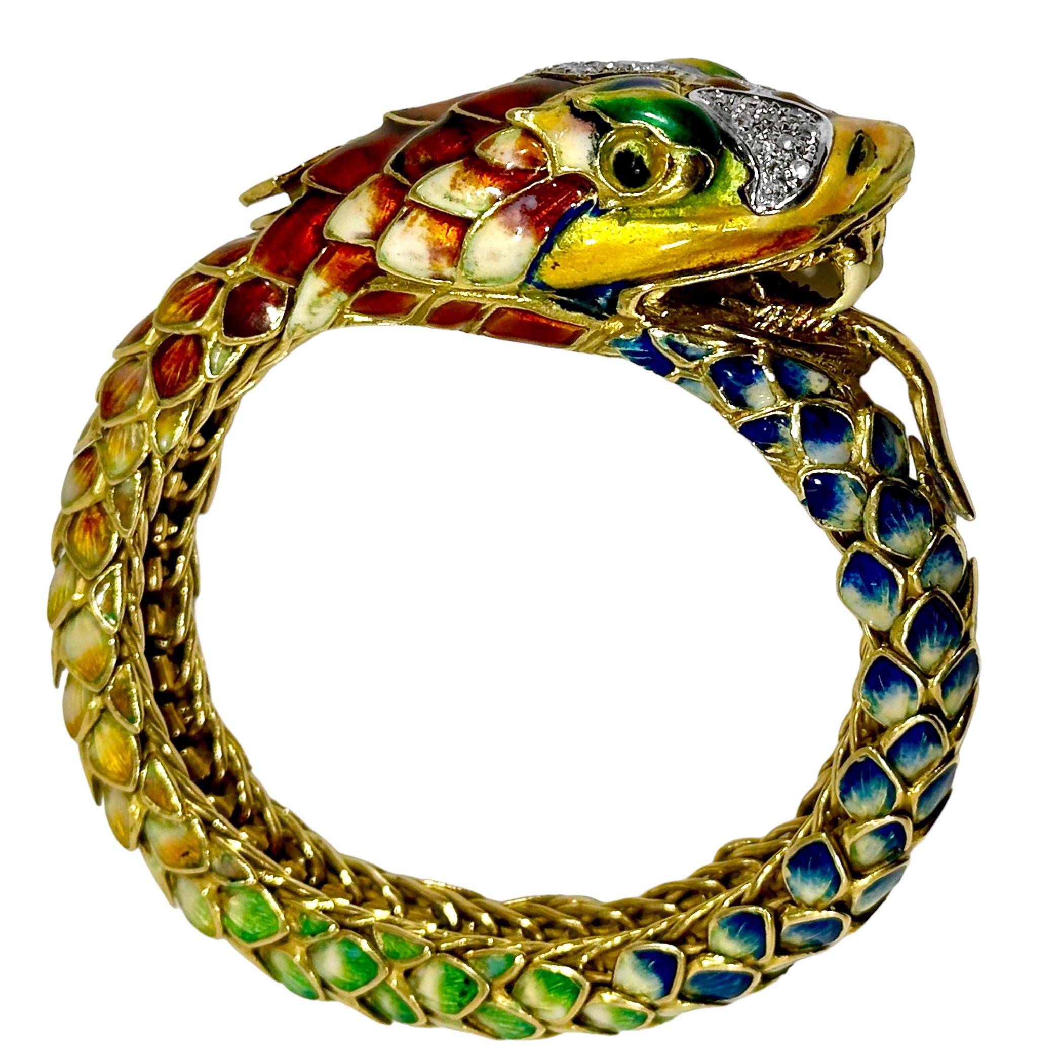 Fabuleux bracelet manchette souple en or 18K, émail et diamants à motif de serpent en vente 2