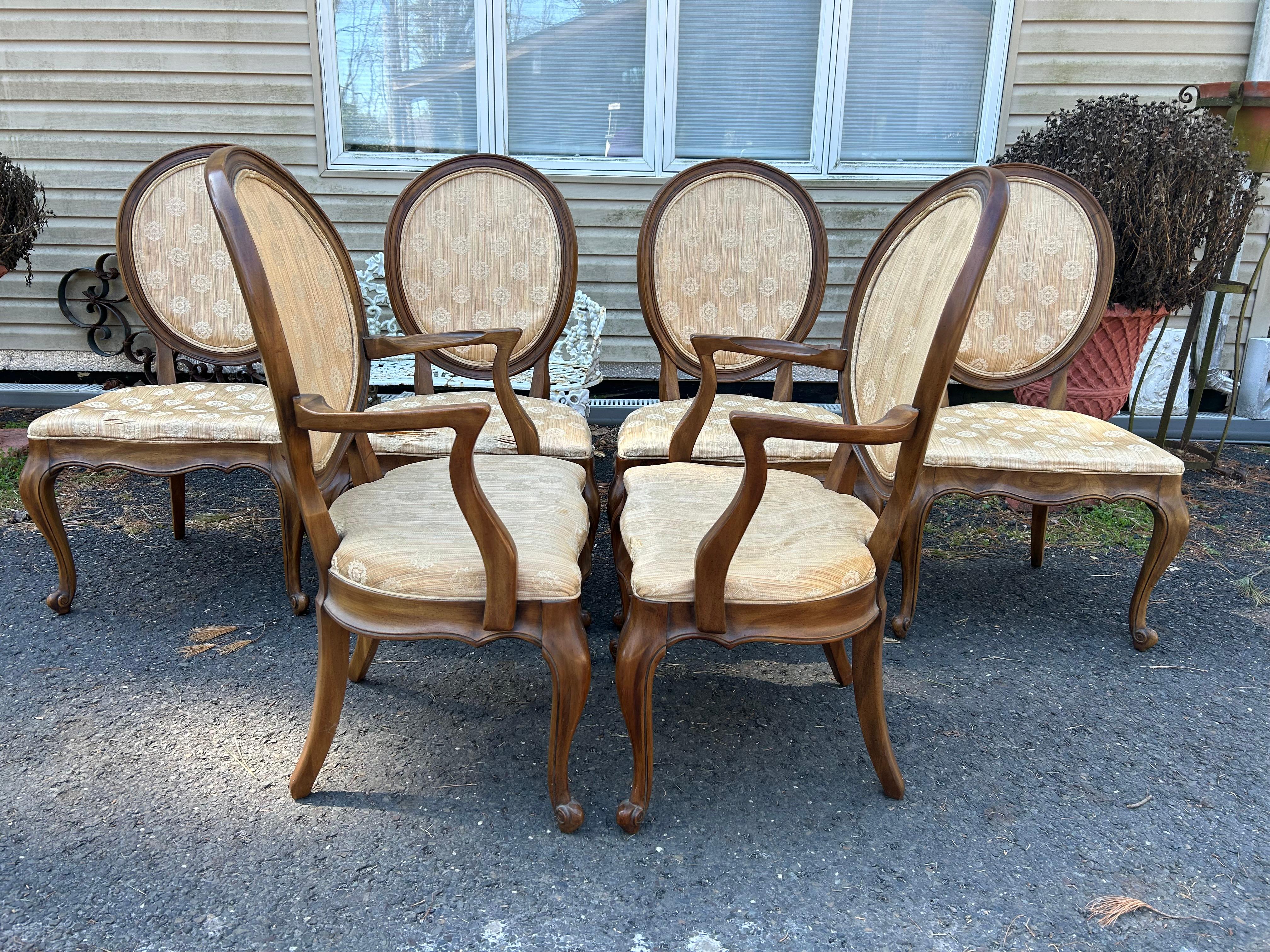 Fabulous Set 6 Balloon Back Cabriole Leg Dining Chairs Queen Anne style For Sale 2
