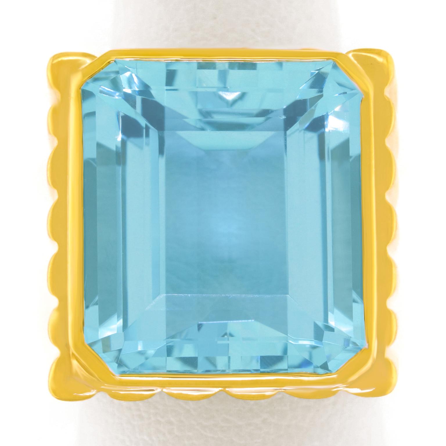 Emerald Cut Fabulous Seventies 25 Carat Aquamarine Ring For Sale