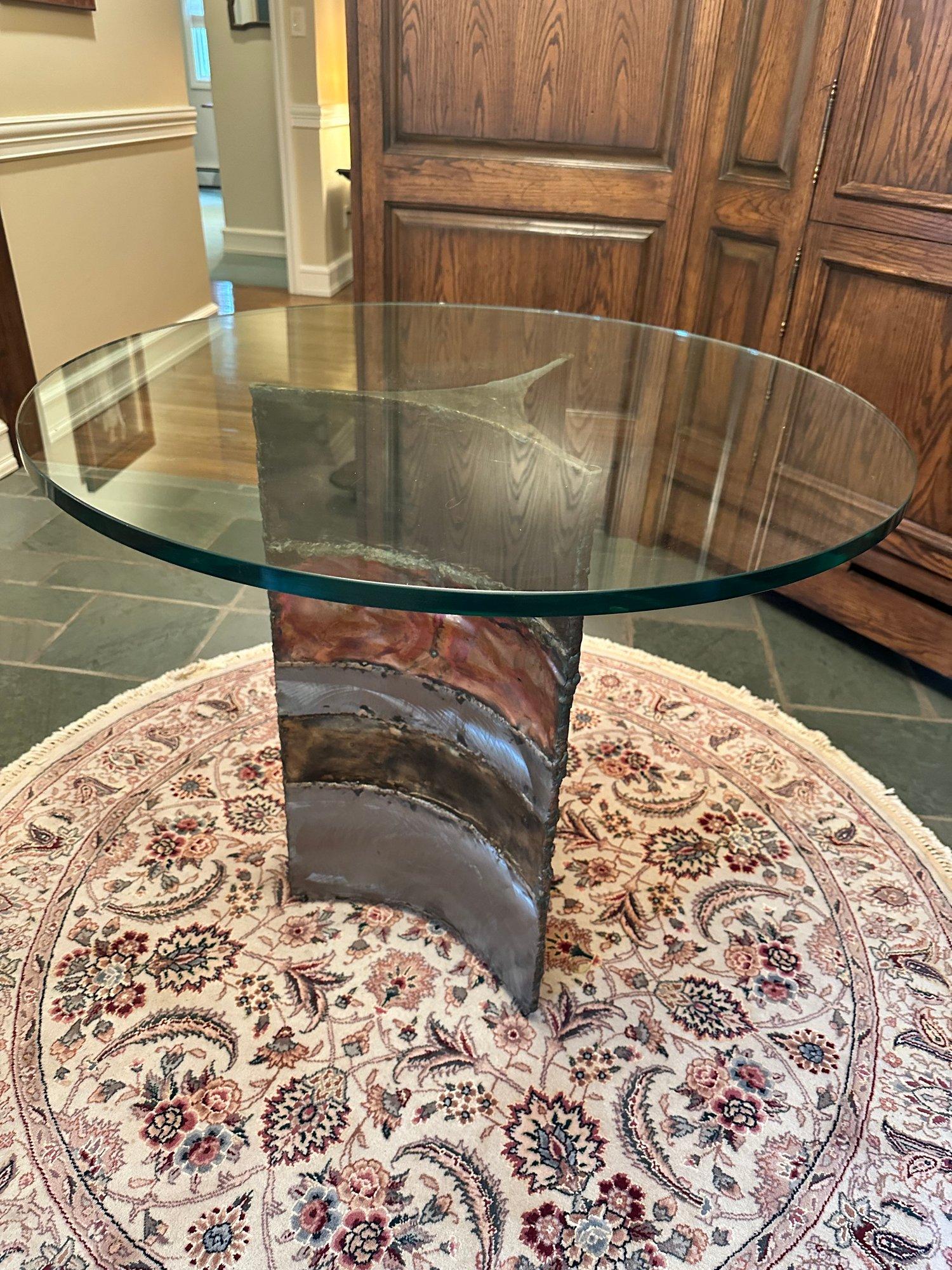 Fabuleuse table de salle à manger ronde à piédestal Silas Seandel, mi-siècle moderne en vente 2