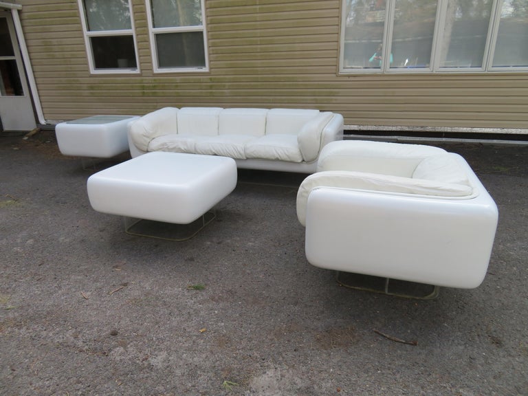 Fabulous Steelcase Fiberglass Leather Space Age Modern Sofa William Andrus For Sale 7
