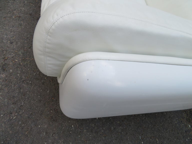 Late 20th Century Fabulous Steelcase Fiberglass Leather Space Age Modern Sofa William Andrus For Sale
