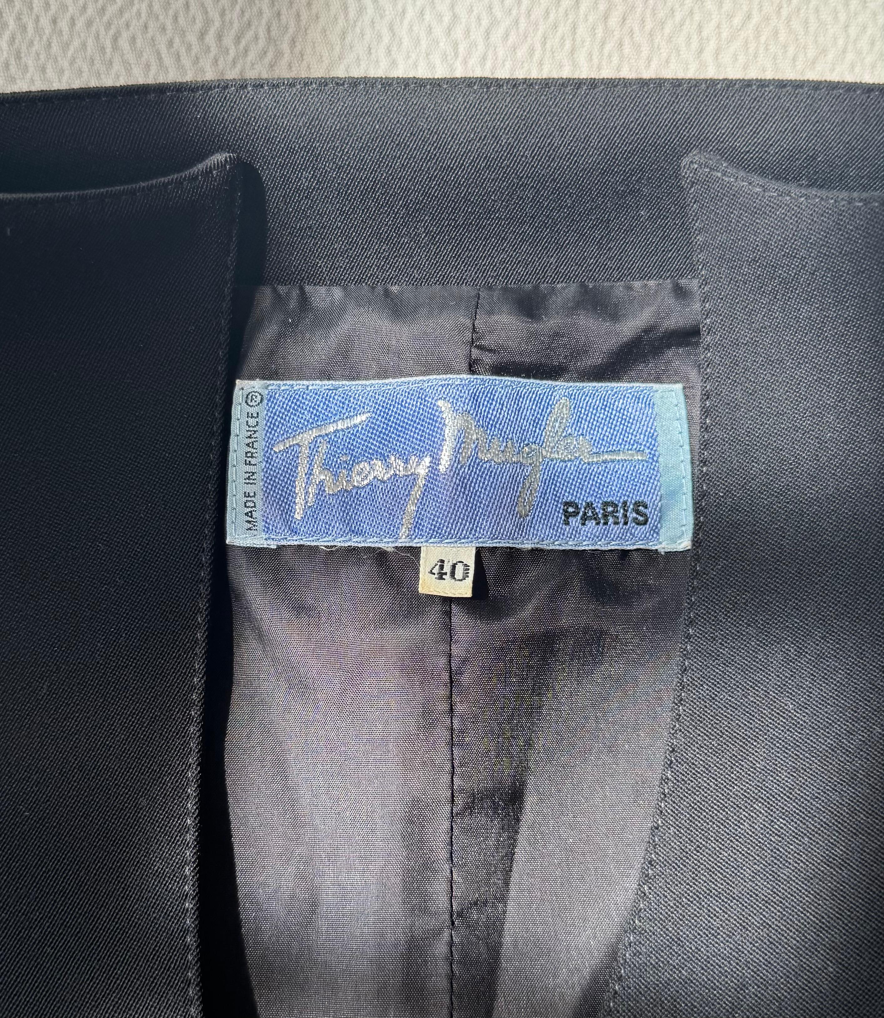 Fabuleuse veste de défilé 'Music Hall' de la saison 1990 de Thierry Mugler en vente 2