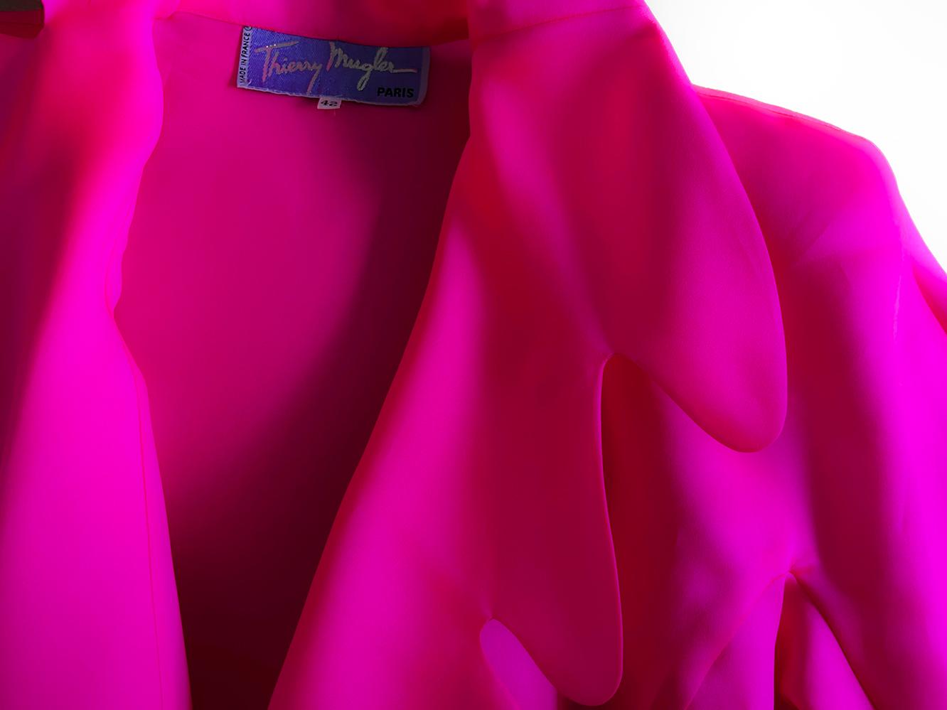 Fabulous Thierry Mugler Hot Pink Top Dramatic 1988 Blouse Jacket  For Sale 2