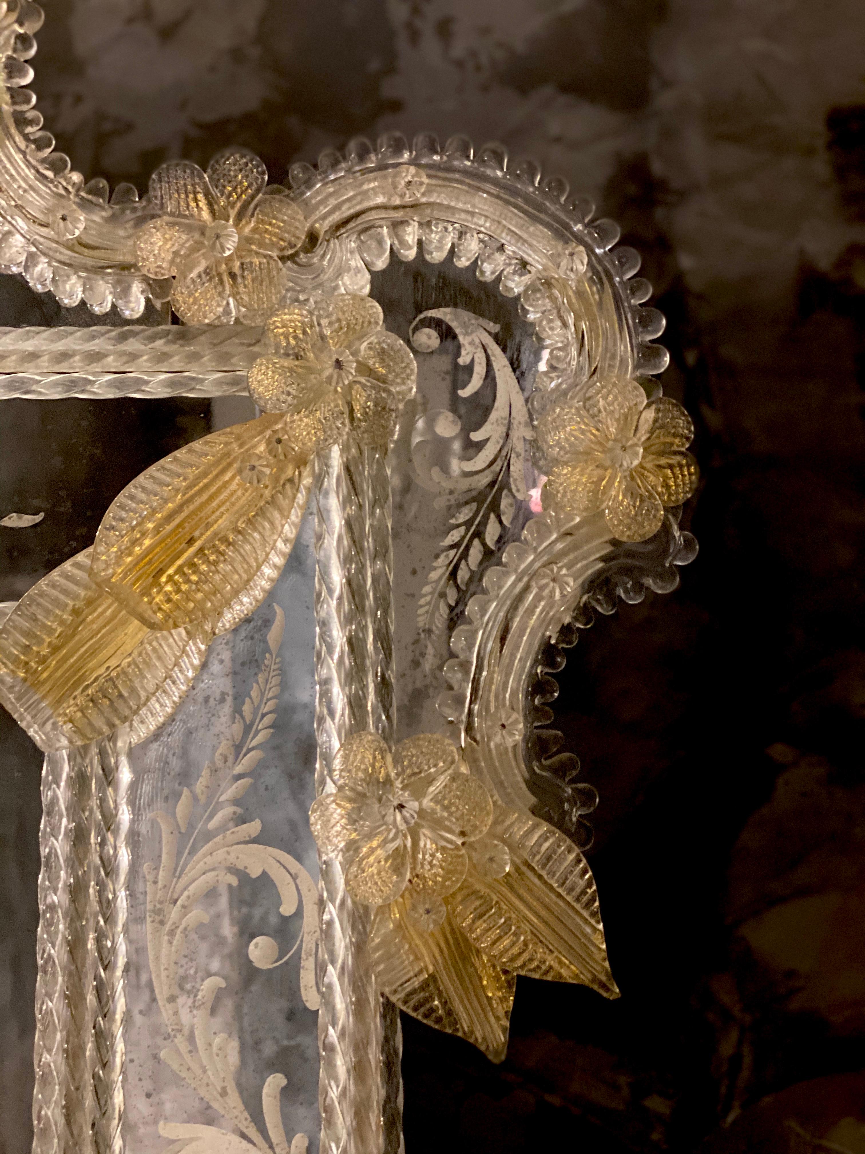 Fabelhafter venezianischer Murano-Glasspiegel mit Ätzung im Angebot 1