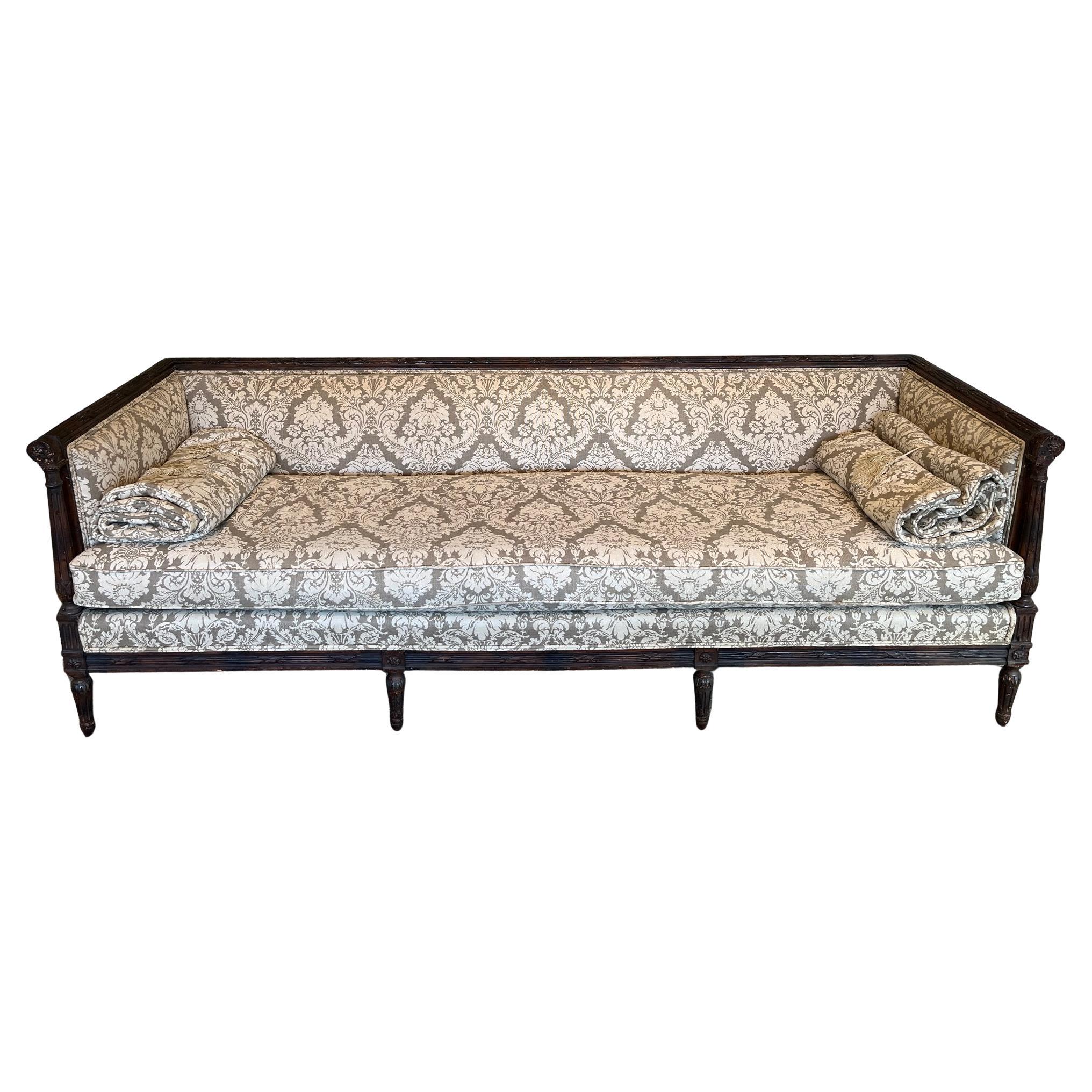 Fabulous Vintage Louis XVI Stil Distressed Wood Sofa Gustavian