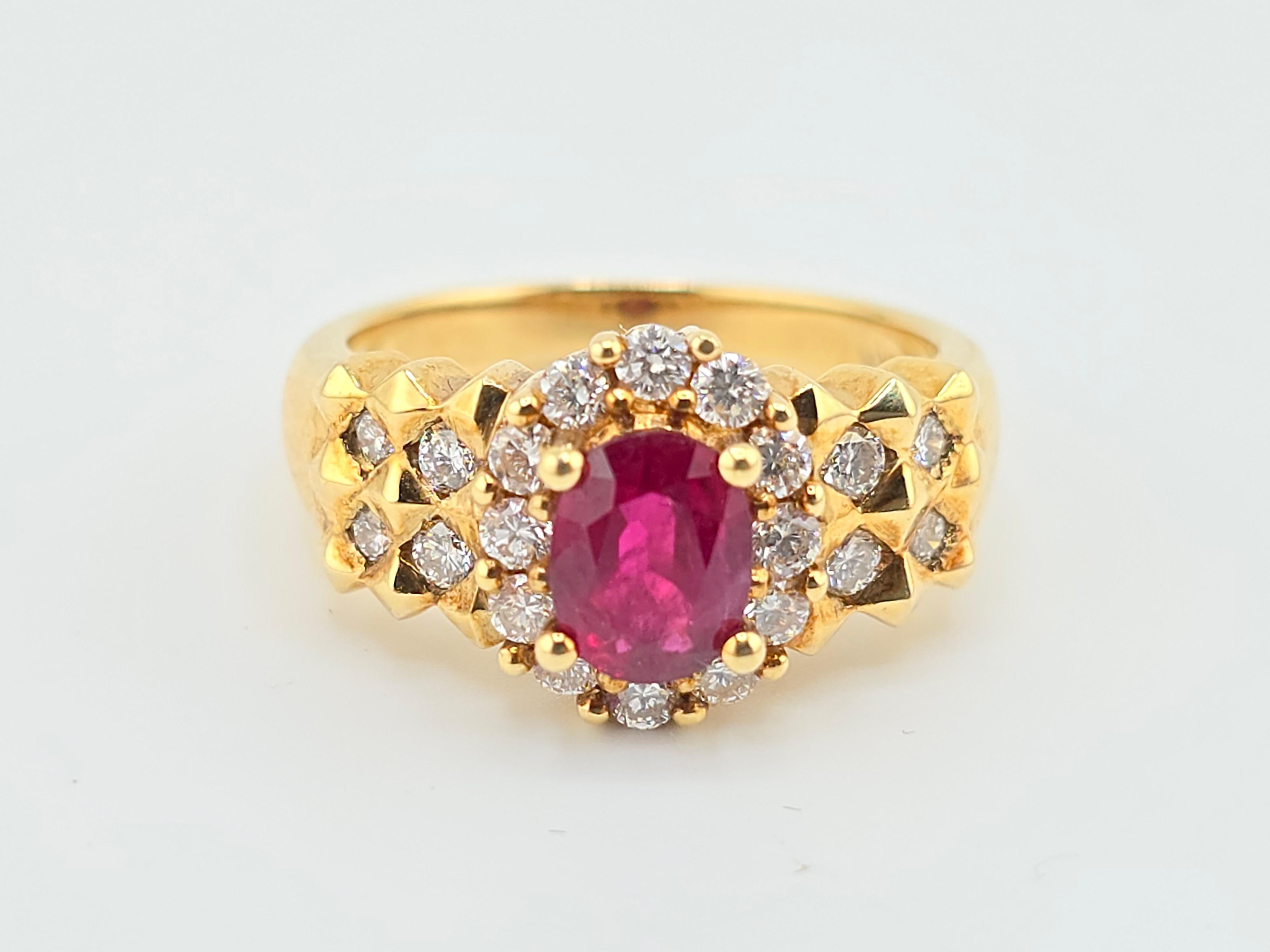 Fabulous Vivid Ruby & Diamond 18K Yellow Gold Ring Gorgeous Diamonds For Sale 2