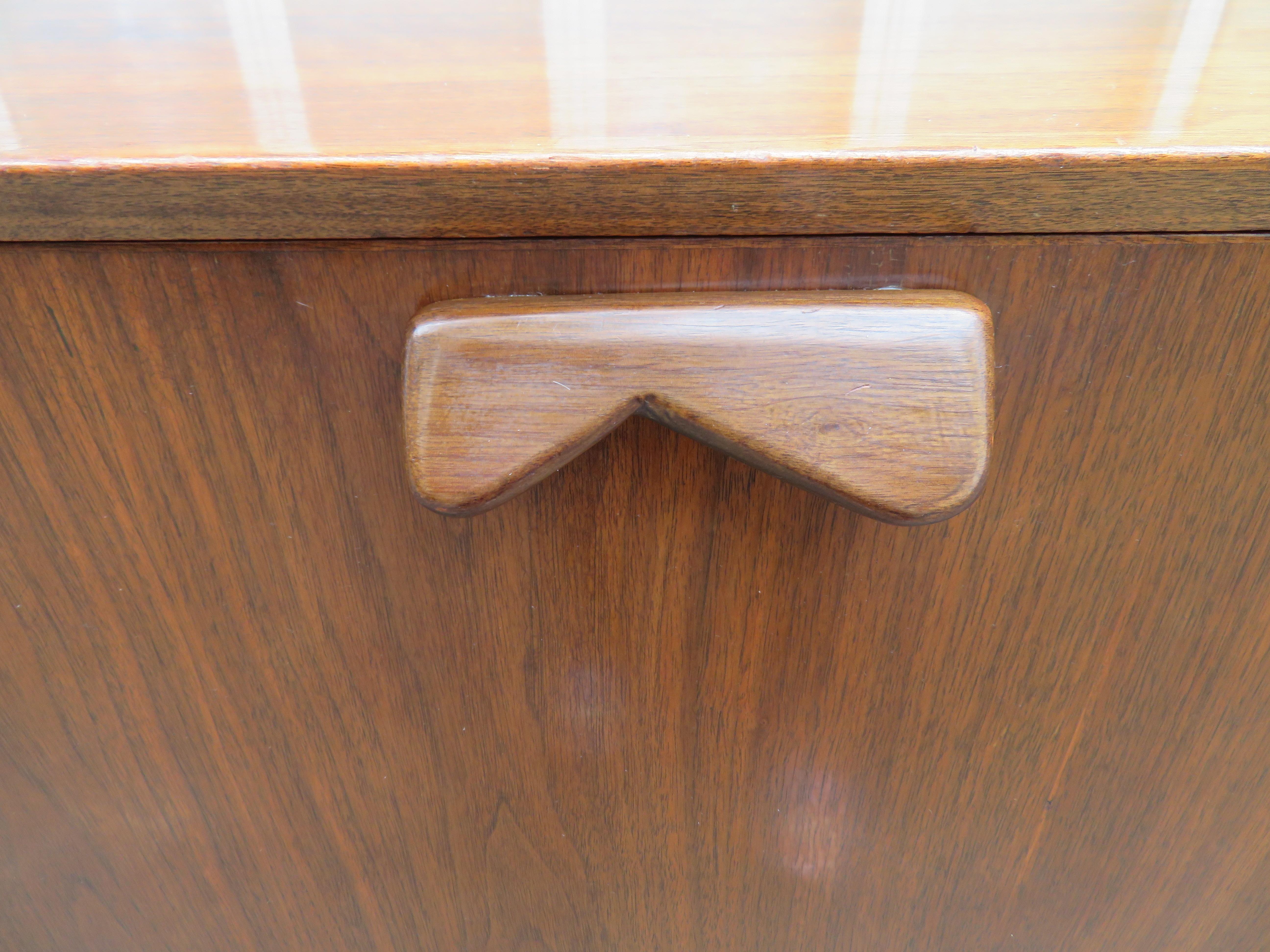 Fabulous Grosfeld House Style Splayed Legs Bar Desk Cabinet Mid-Century Modern For Sale 7