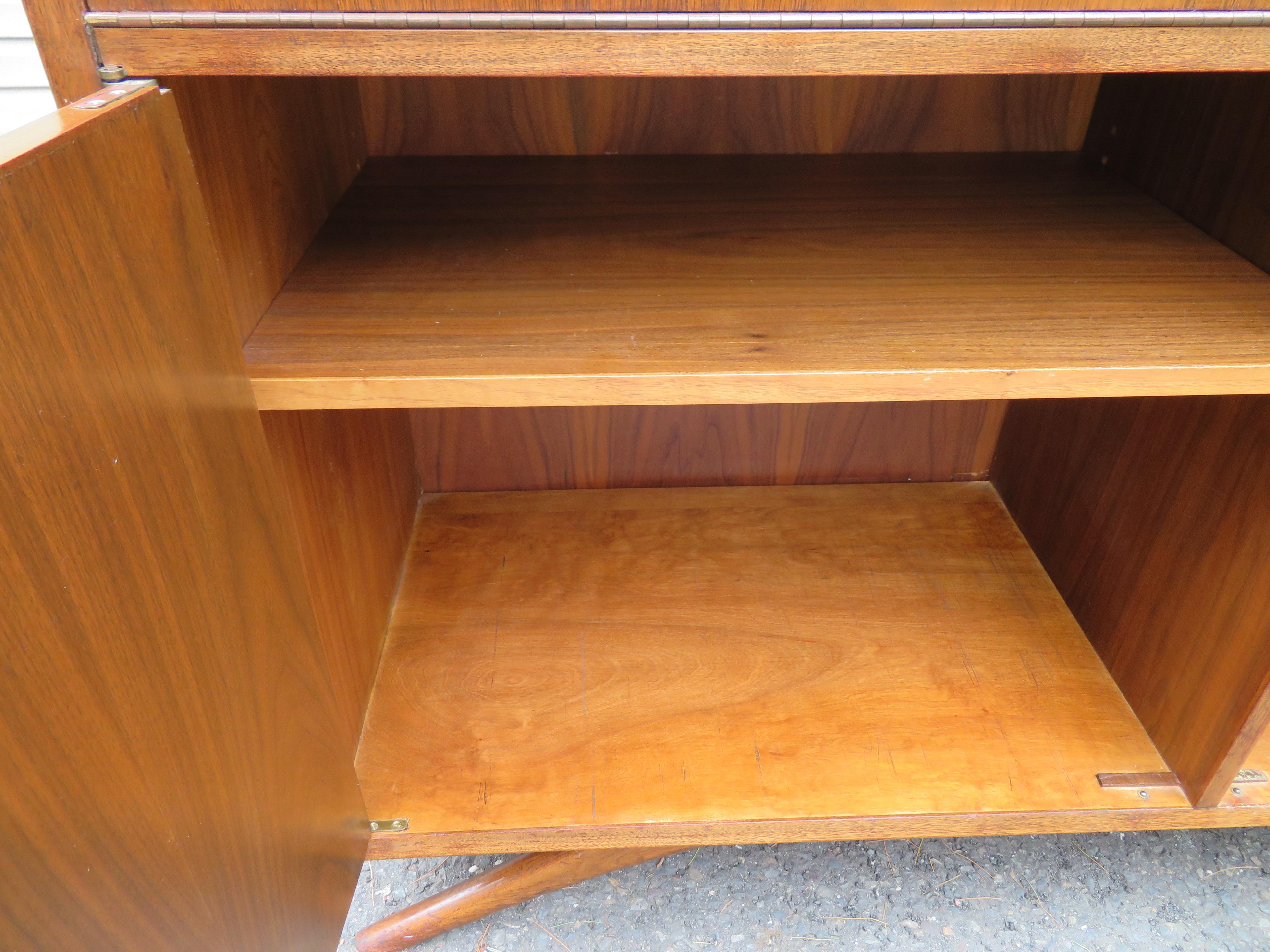 Walnut Fabulous Grosfeld House Style Splayed Legs Bar Desk Cabinet Mid-Century Modern For Sale