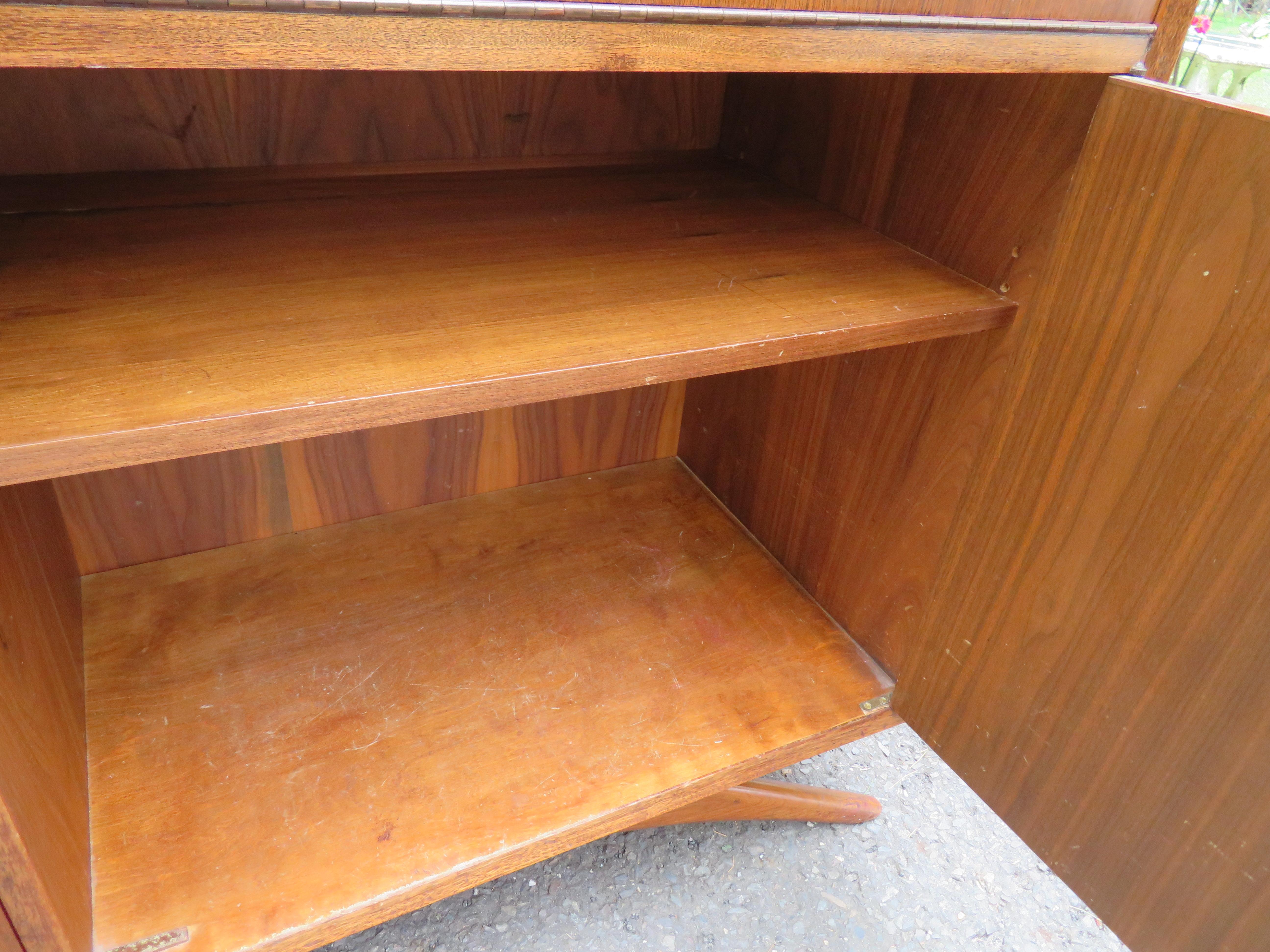 Fabulous Grosfeld House Style Splayed Legs Bar Desk Cabinet Mid-Century Modern For Sale 1