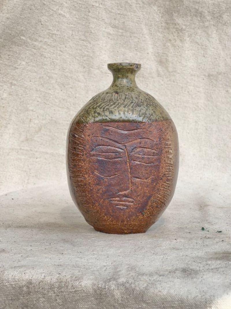 Face, Ceramic Stoneware Bud Vase by E. Harris In Good Condition For Sale In West Hollywood, CA
