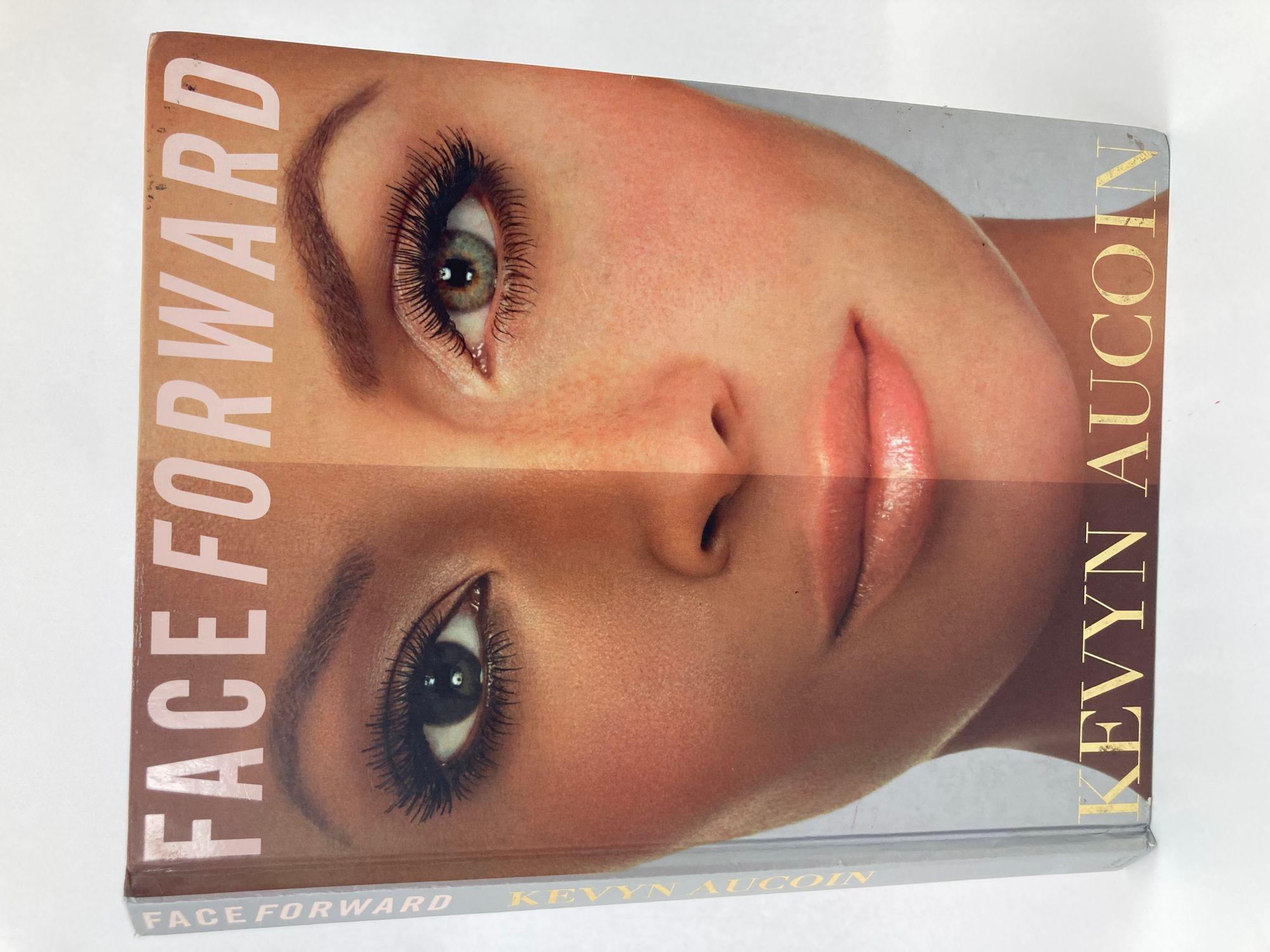 Livre à couverture rigide Face Forward de Kevyn Aucoin en vente 11