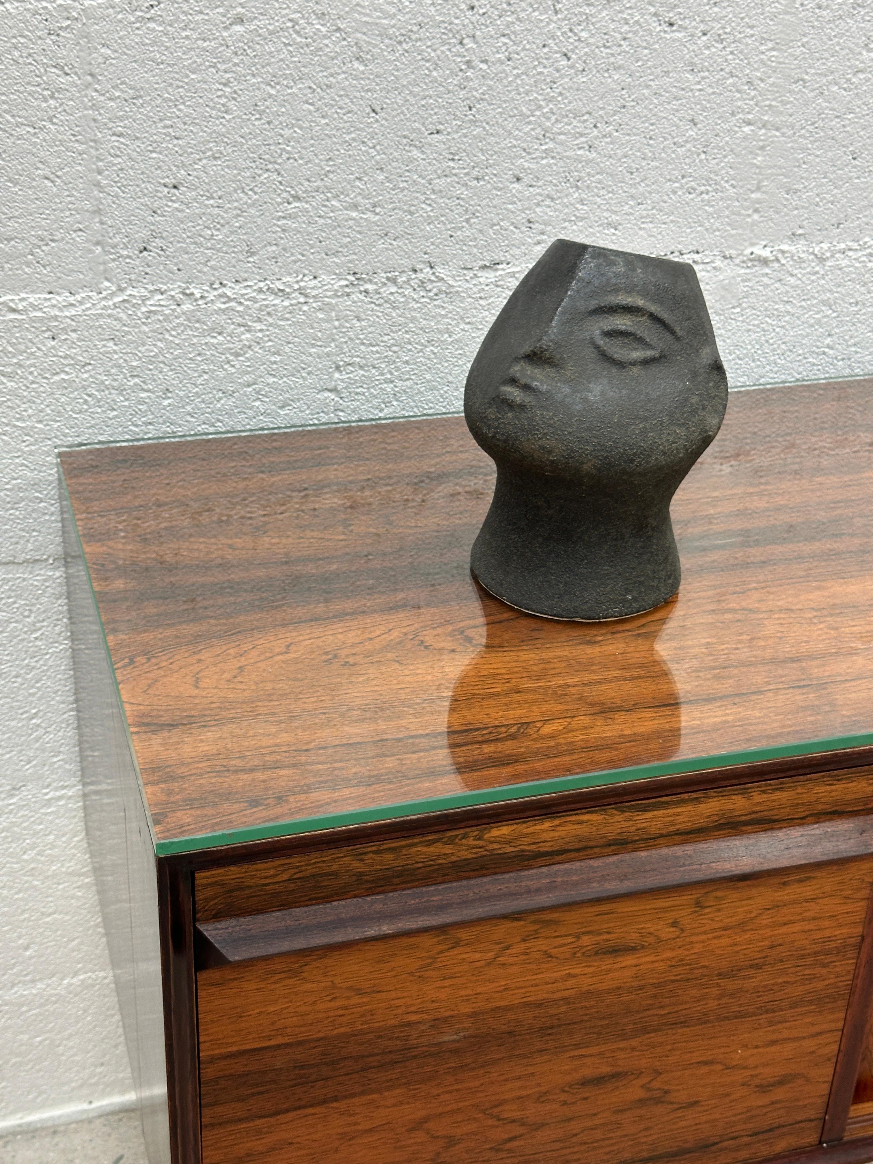 Milieu du XXe siècle Visage de Gilbert Valentin (1928-2000) - THE ARCHANGELS - VALLAURIS en vente