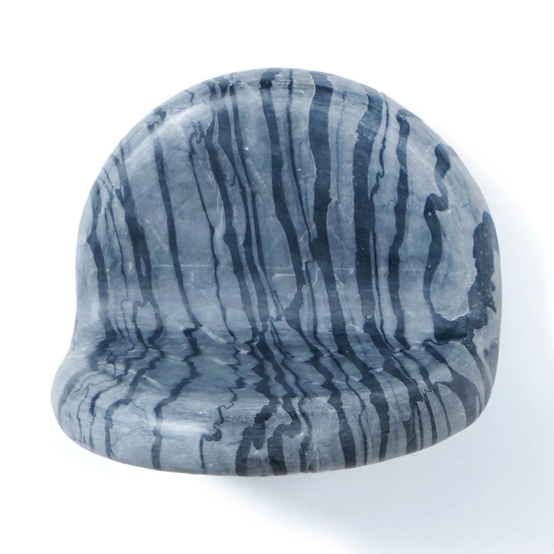 Face To Face Graphito Marble 2 Shelf by Jean Pascal Levy-Trumet
Limited Edition.
Dimensions: D 33,95 x W 33,95 x H 40 cm.
Materials: Graphito marble.

After graduating from 4 years of studies of scenography at Ecole Nationale Supérieure des Arts