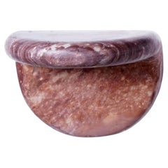 Face To Face Red Marble 2 Shelf di Jean Pascal Levy-Trumet