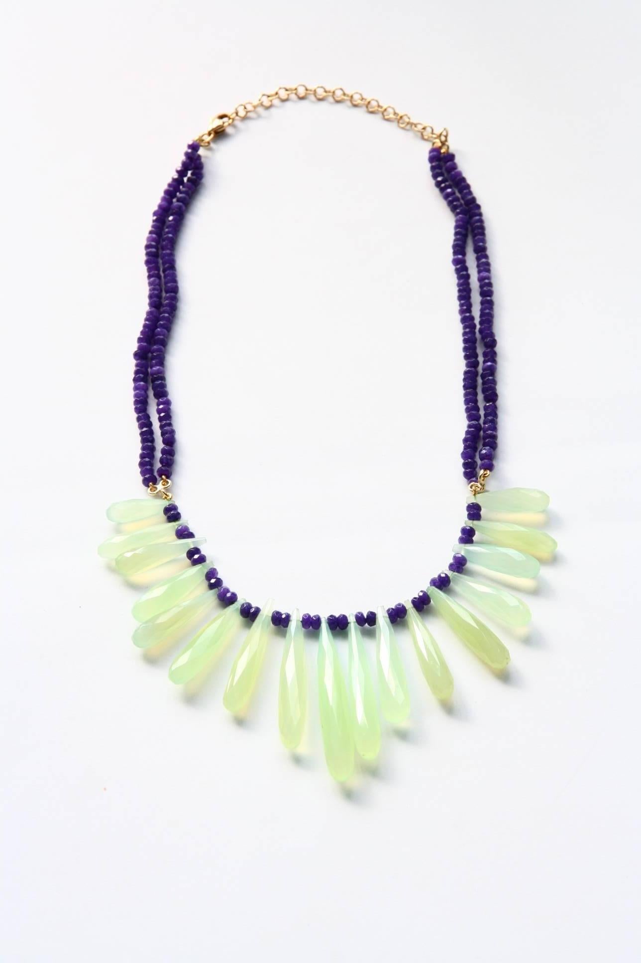 Fantastic necklace with amazing green scalar faced drops, amethyst, 18kt gold gr, 6,80.
The length is adjustable.
All Giulia Colussi jewelry is new and has never been previously owned or worn. Each item will arrive at your door beautifully gift