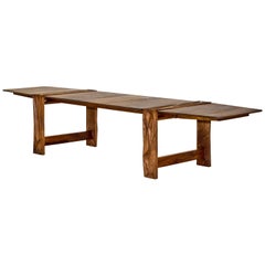 Mesa de comedor Facet en nogal aceitado por Davin Larkin para Wooda